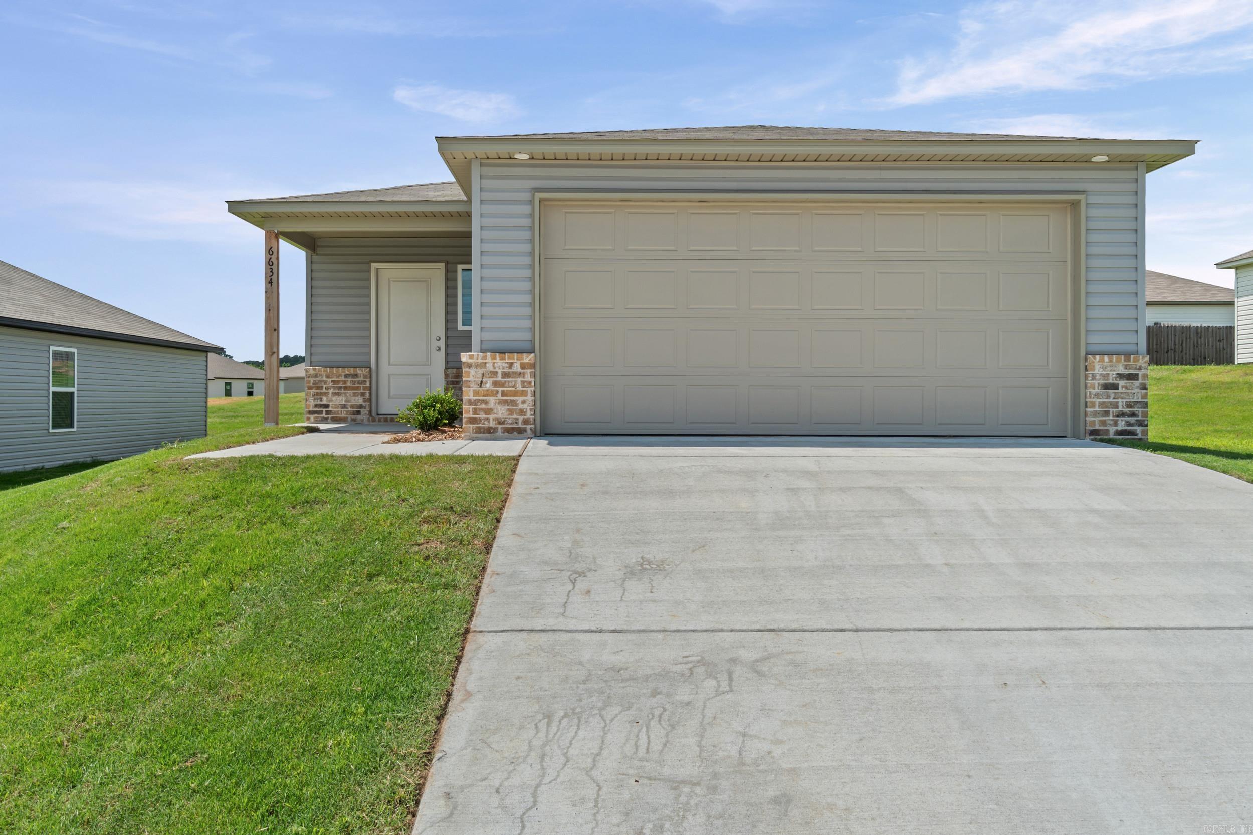 6634 Hollywood Avenue Benton, AR 72019