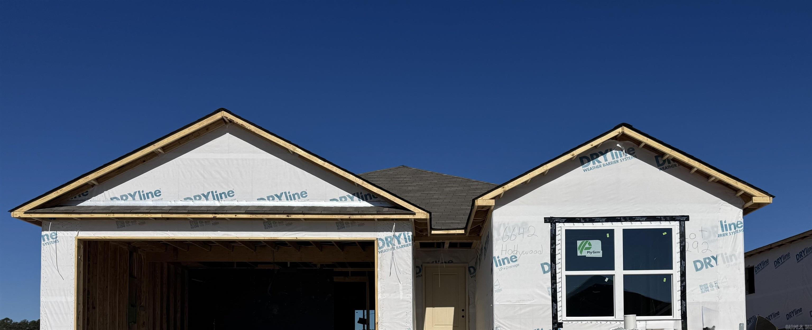 6642 Hollywood Avenue