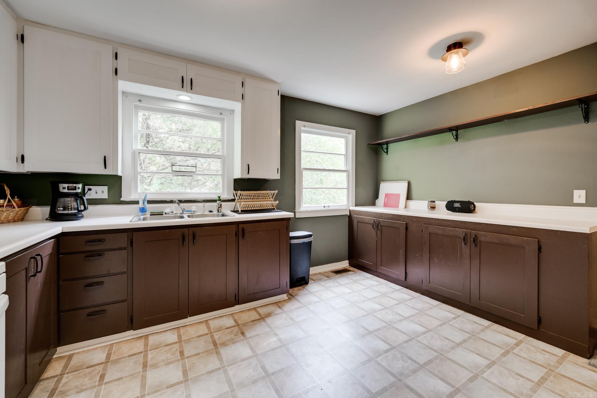 1204 W Main  Heber Springs, AR