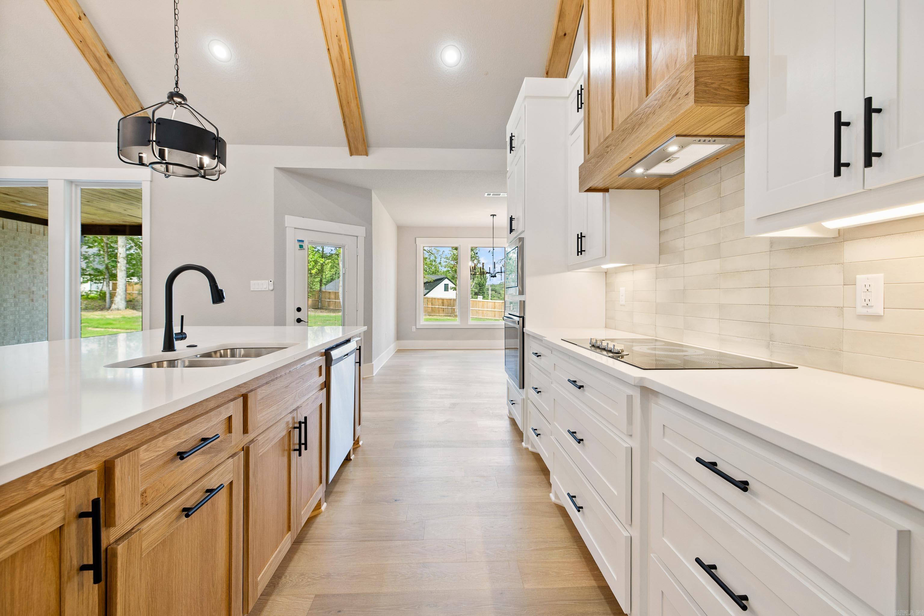 208 Clearview  Benton, AR