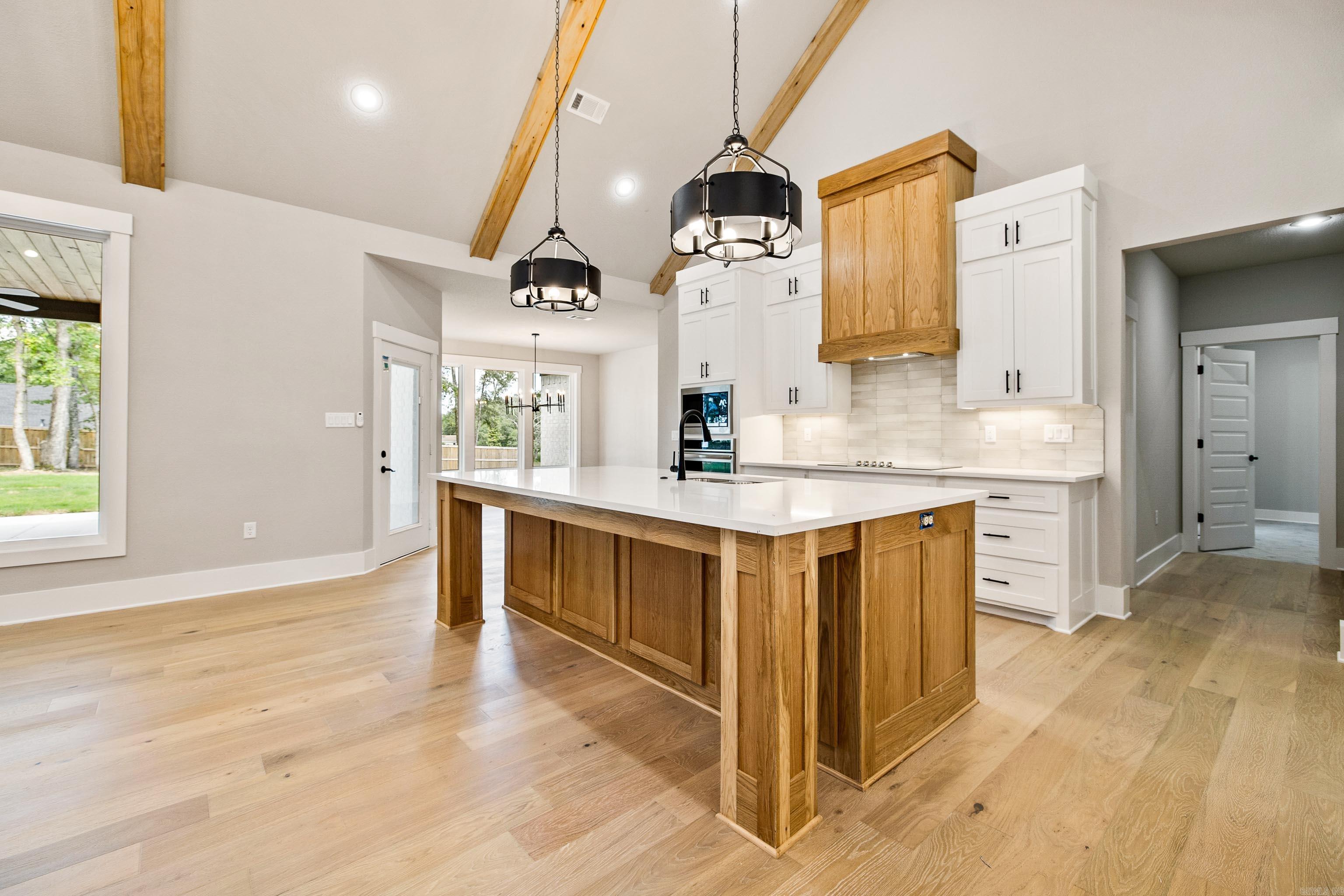 208 Clearview  Benton, AR