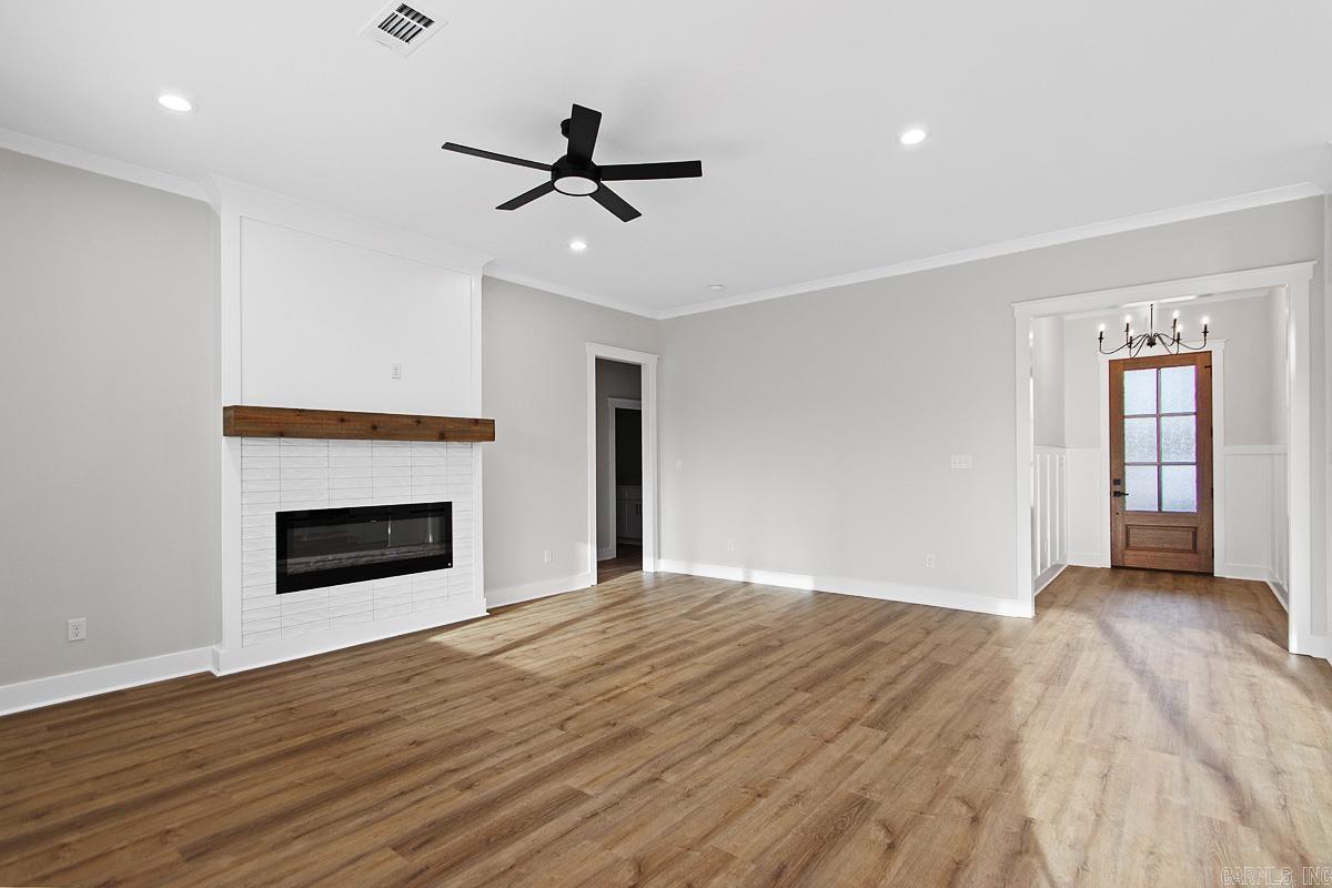 613 Valley Oak Drive Sherwood, AR 72120