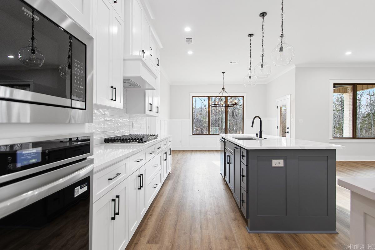 613 Valley Oak Drive Sherwood, AR 72120