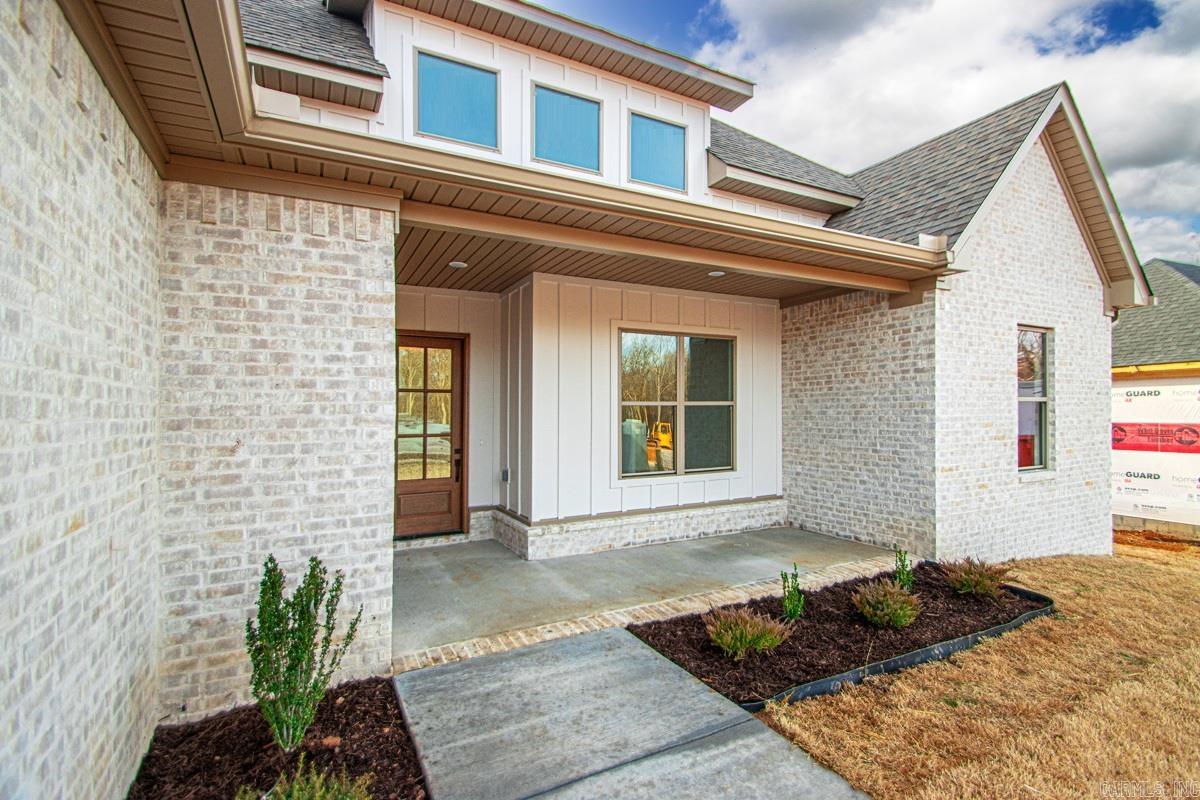 613 Valley Oak Drive Sherwood, AR 72120