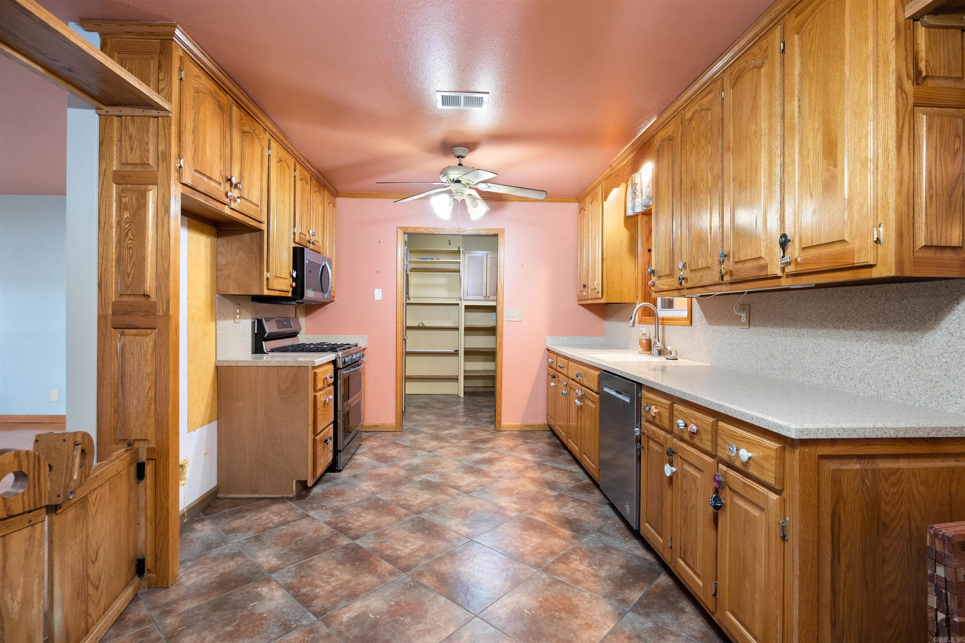 250 CR 793 Brookland, AR 72417