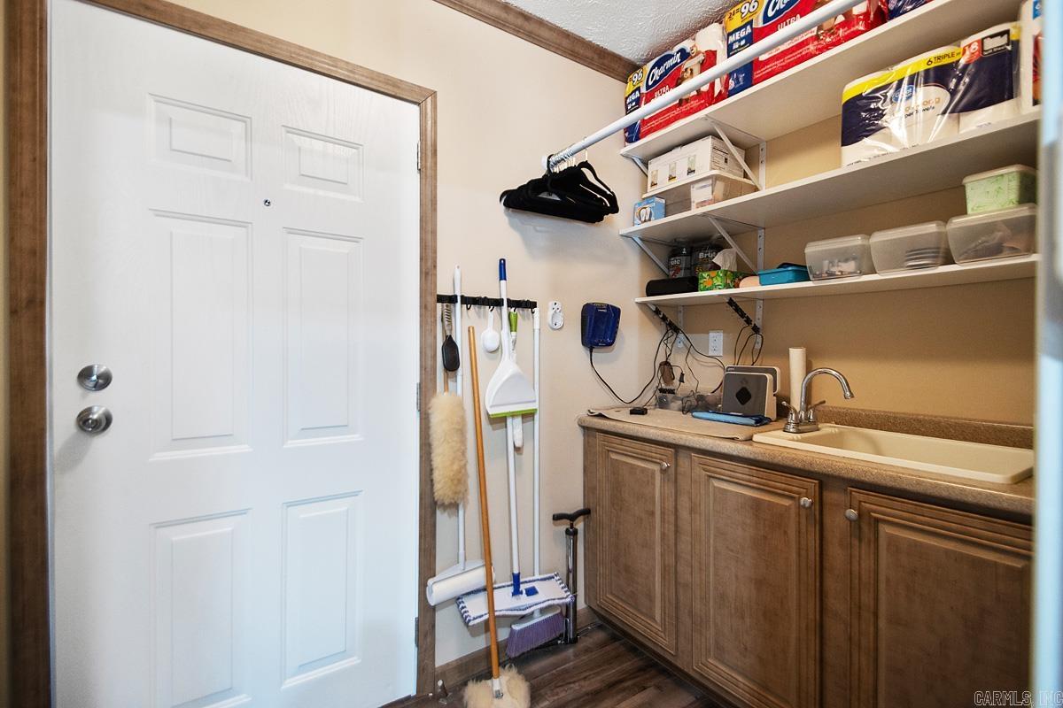 12 Chickasaw  Damascus, AR