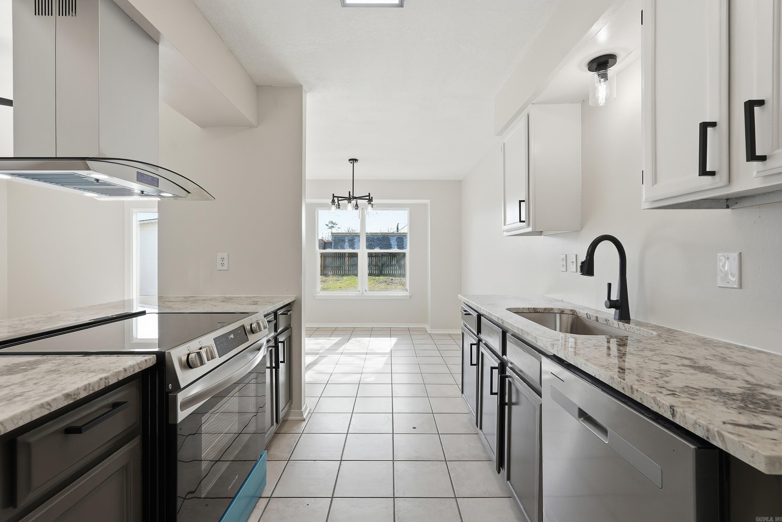 201 Zachary Cove  Bryant, AR