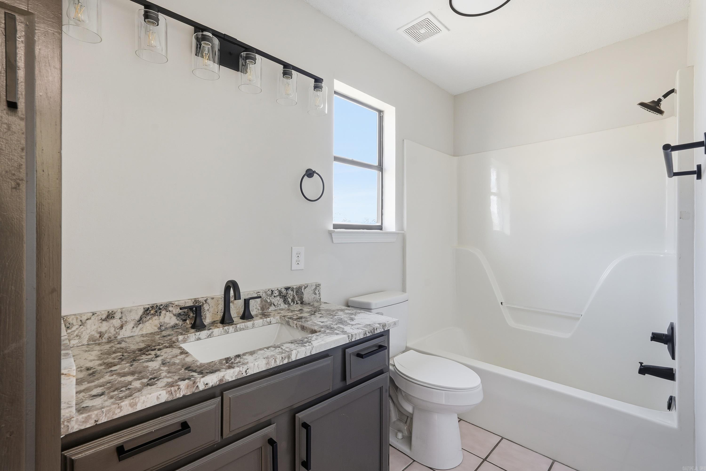 201 Zachary Cove  Bryant, AR