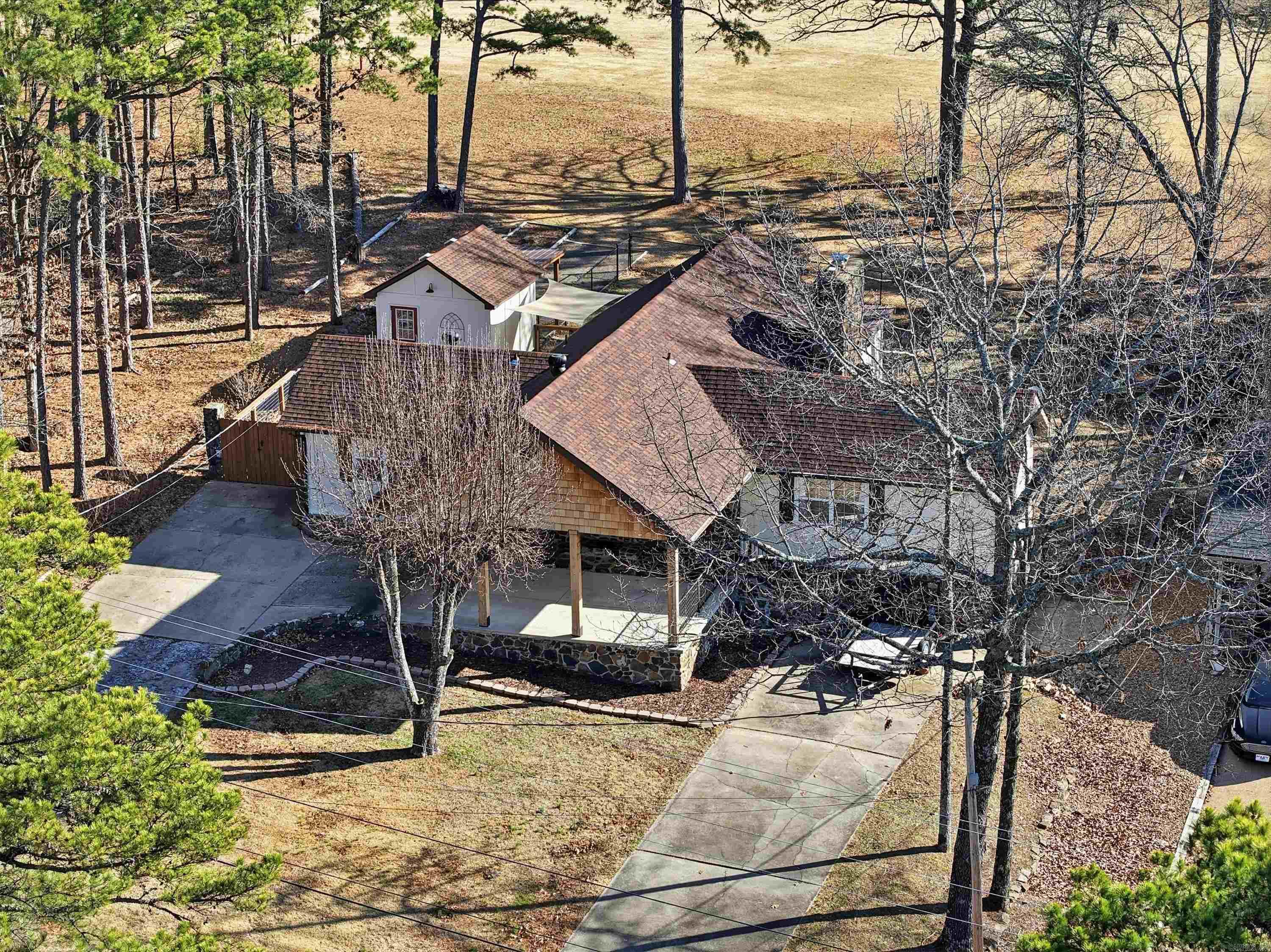 313 Snead Drive  Fairfield Bay, AR