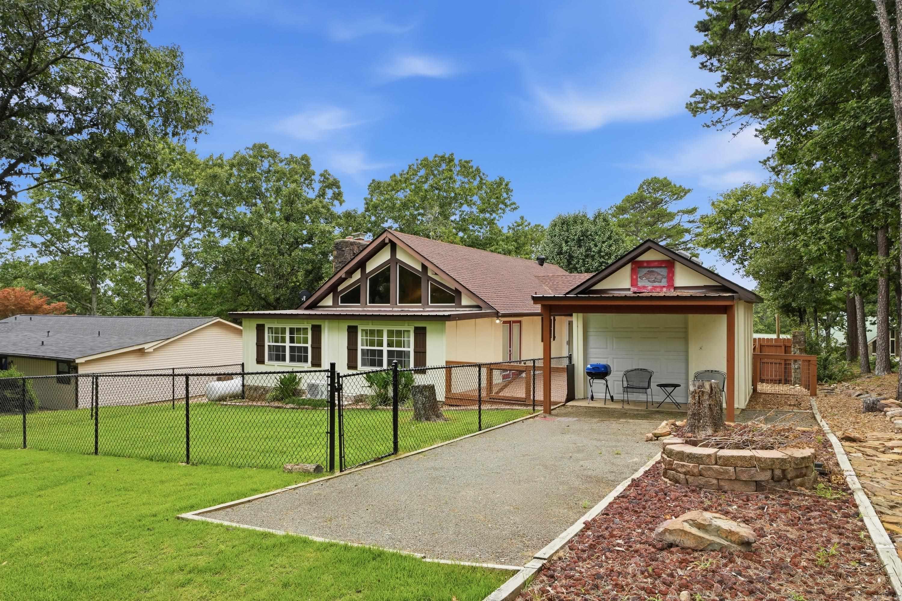 313 Snead Drive  Fairfield Bay, AR