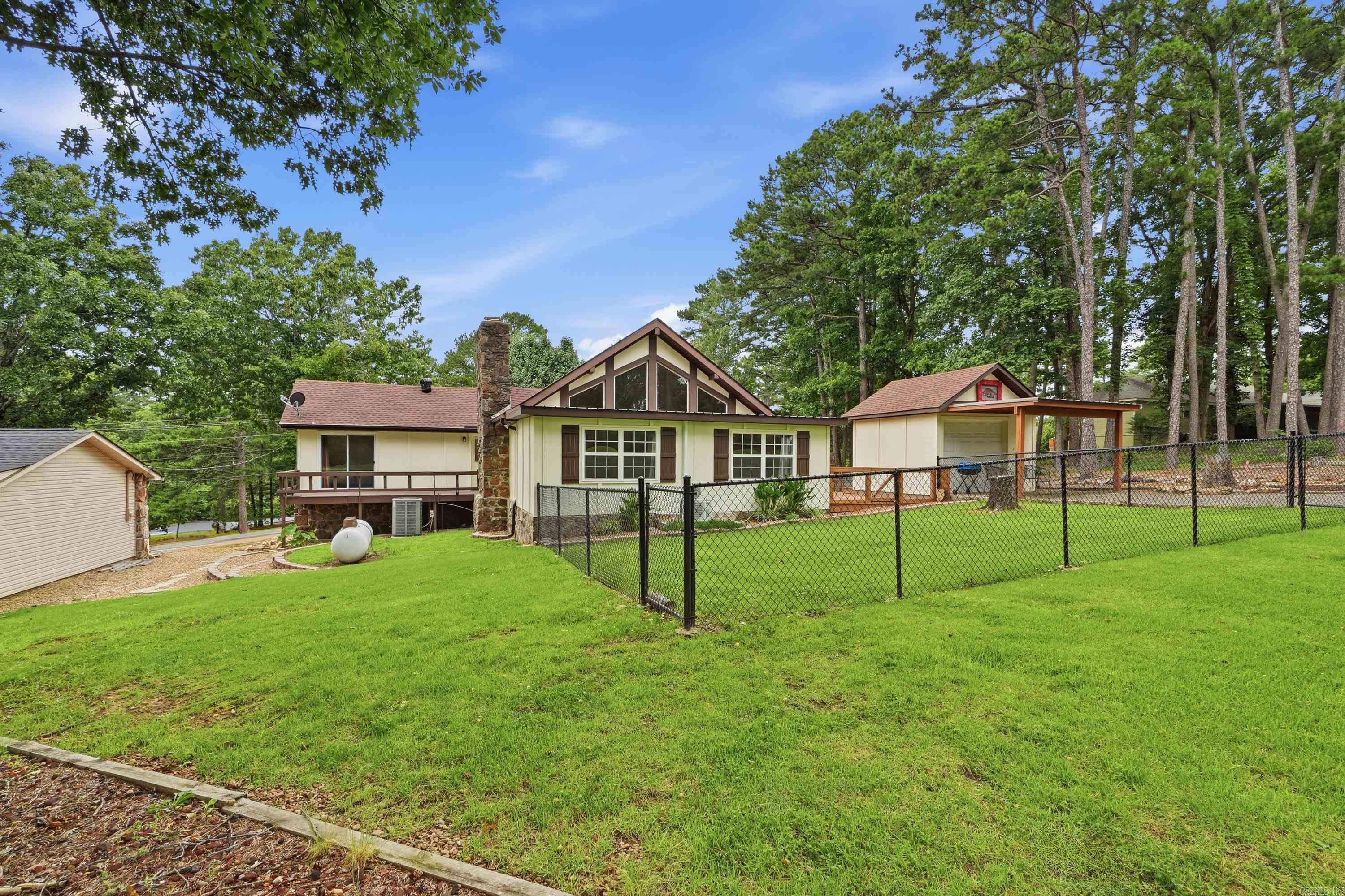 313 Snead Drive  Fairfield Bay, AR