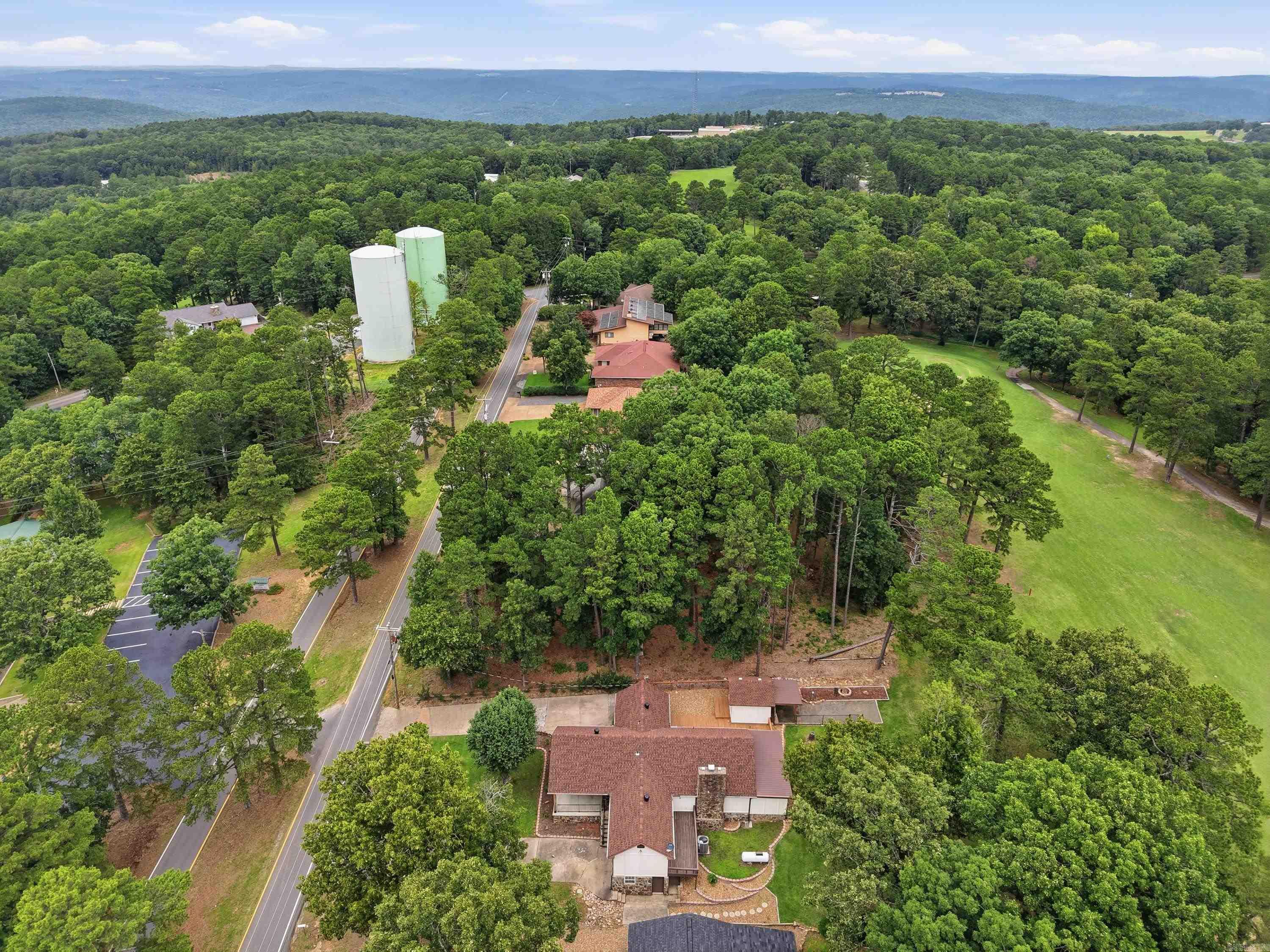 313 Snead Drive  Fairfield Bay, AR