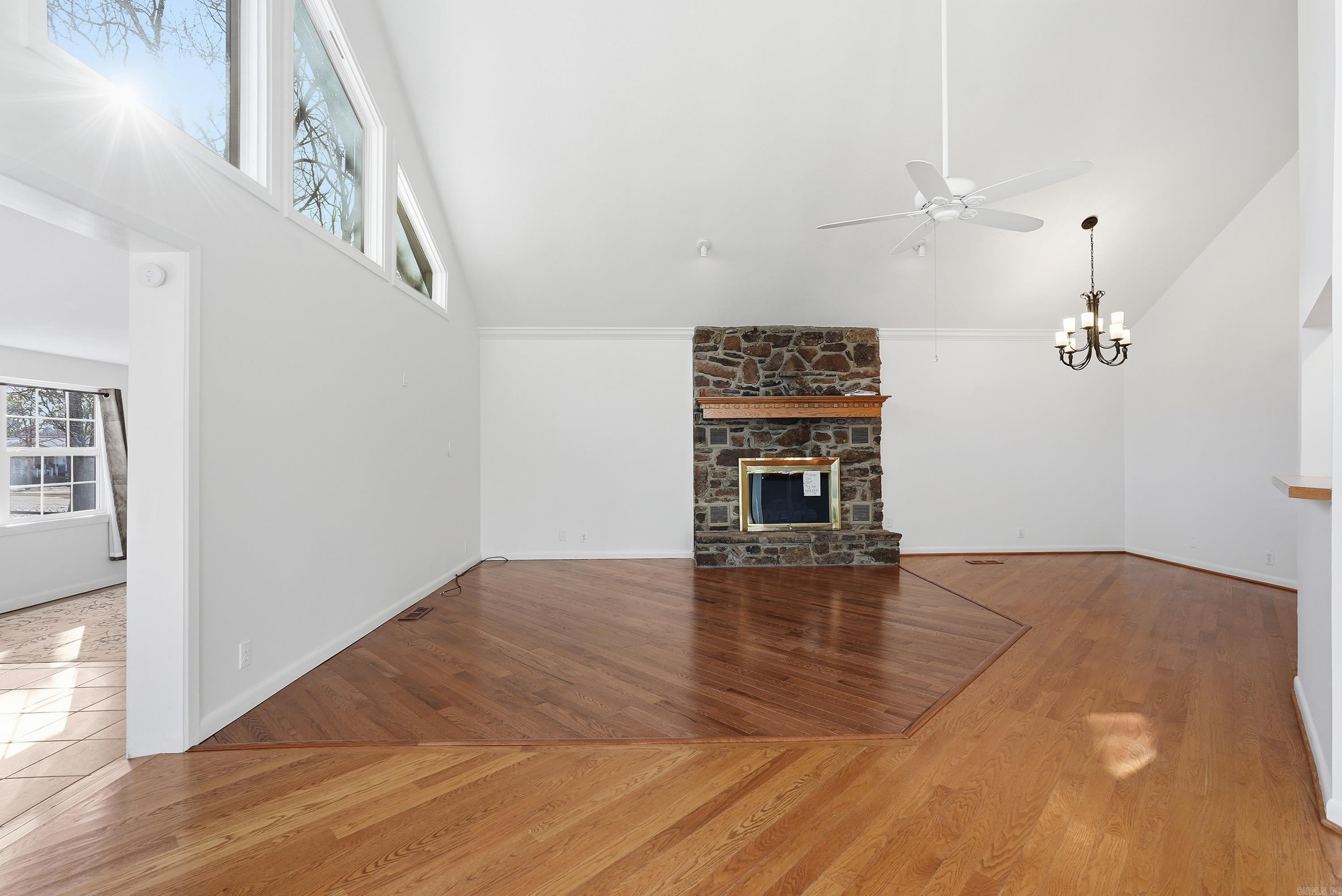 313 Snead Drive  Fairfield Bay, AR