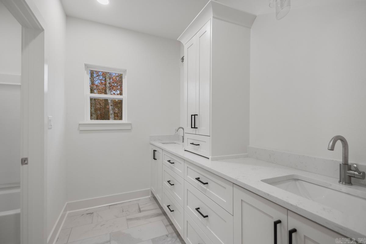 107 Sawgrass Drive Haskell, AR 72015