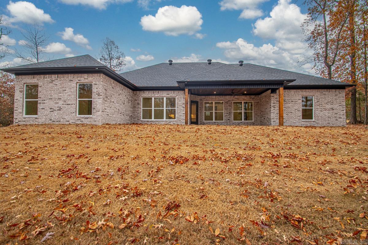 107 Sawgrass Drive Haskell, AR 72015
