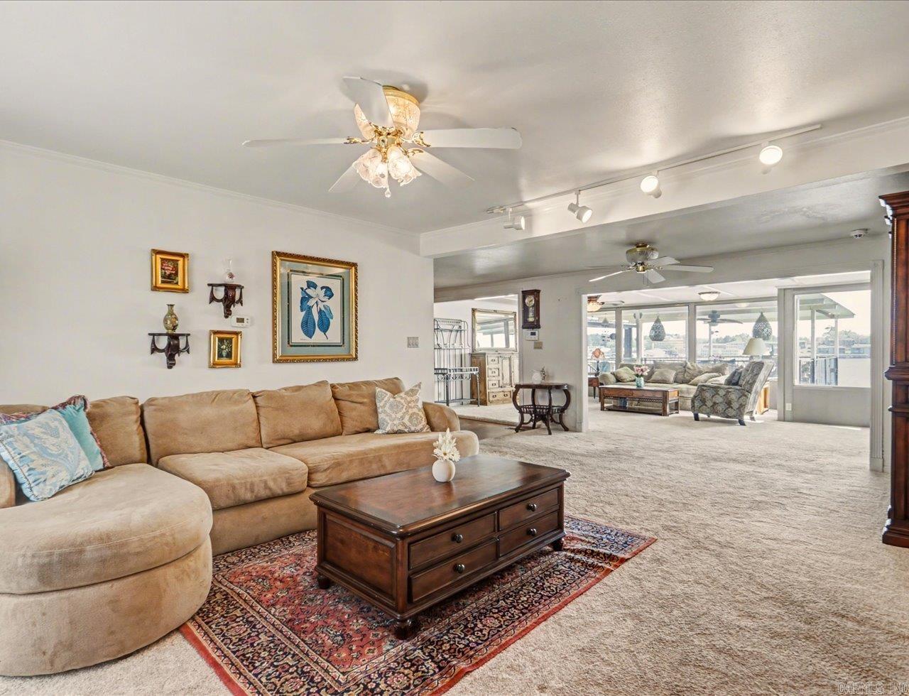 165 Pretti Point Lake Hamilton, AR 71913