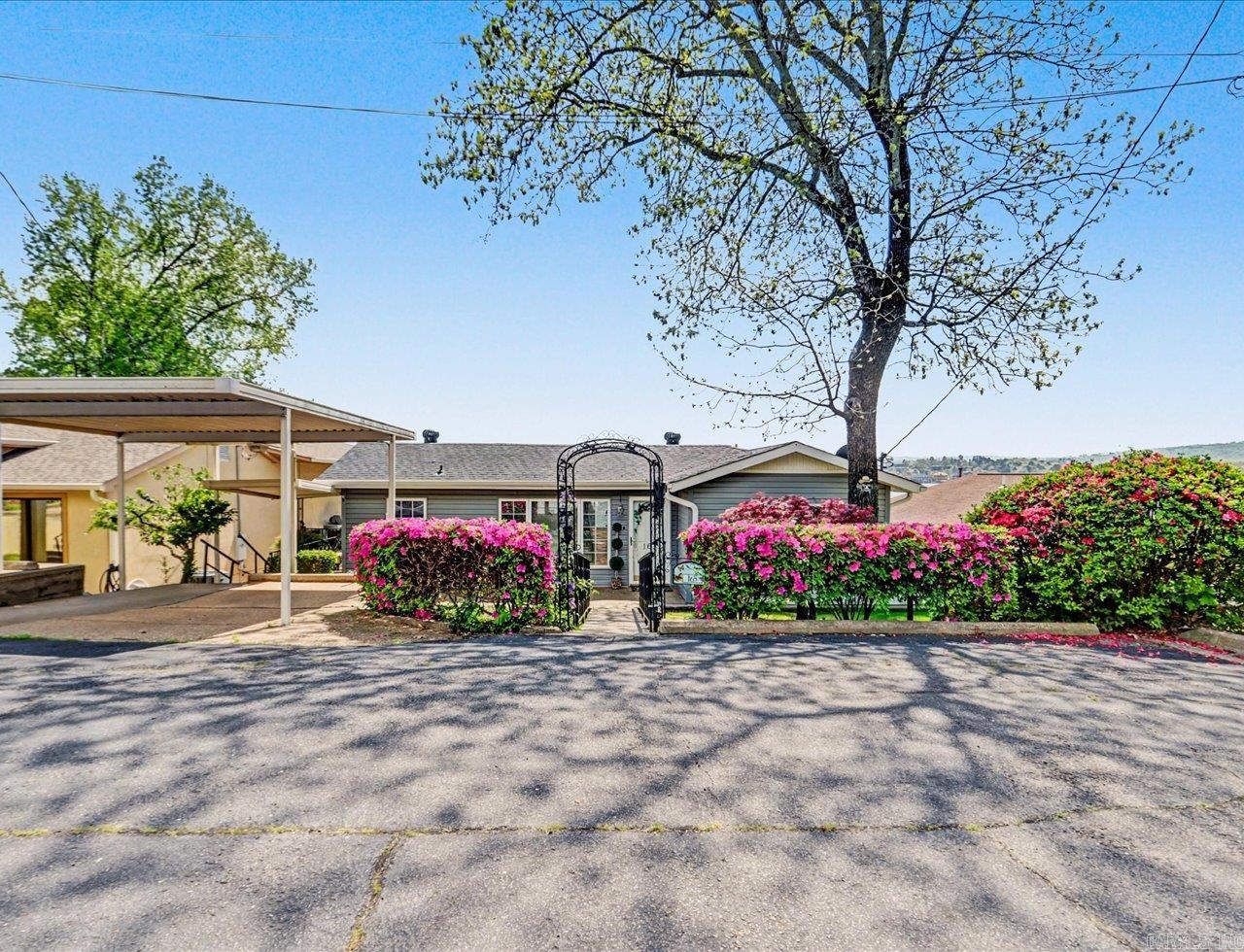 165 Pretti Point Lake Hamilton, AR 71913