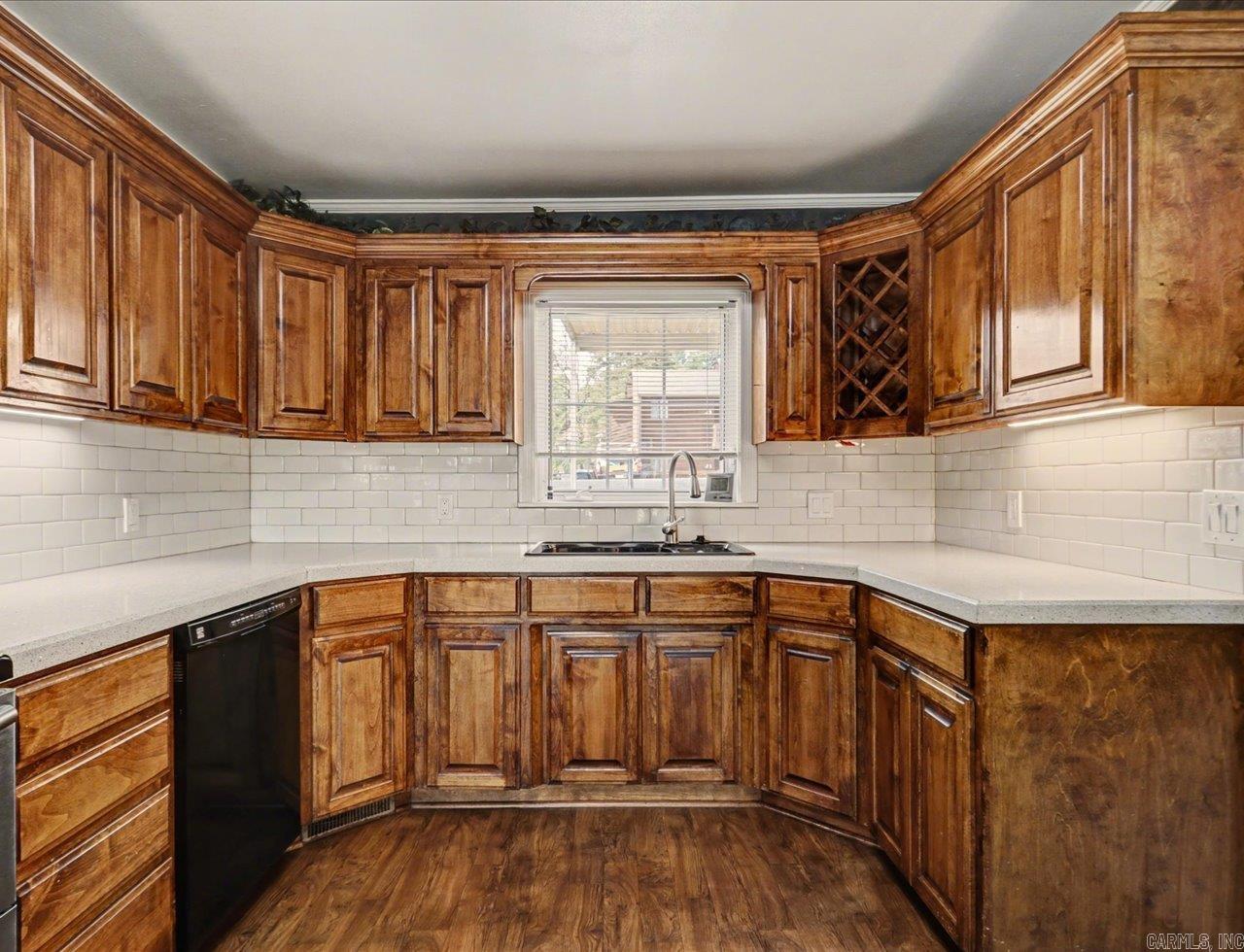 165 Pretti Point Lake Hamilton, AR 71913