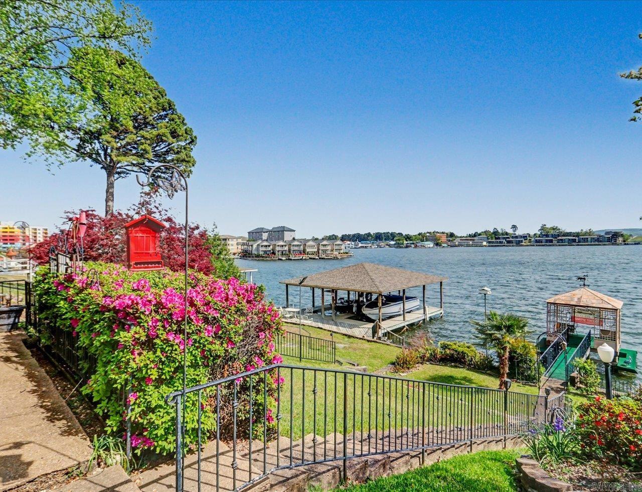 165 Pretti Point Lake Hamilton, AR 71913