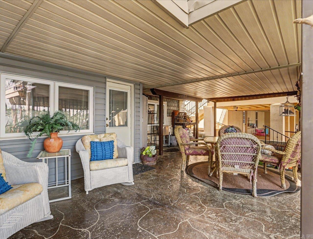 165 Pretti Point Lake Hamilton, AR 71913