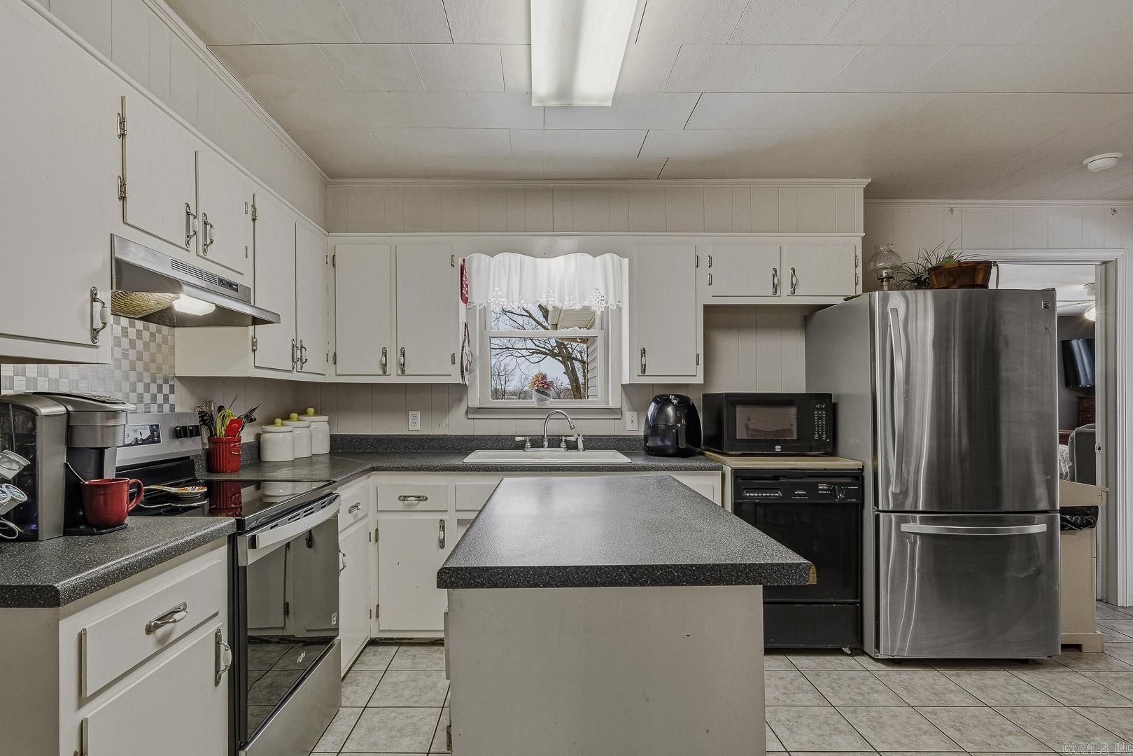 913 Hillview Dr  Paragould, AR