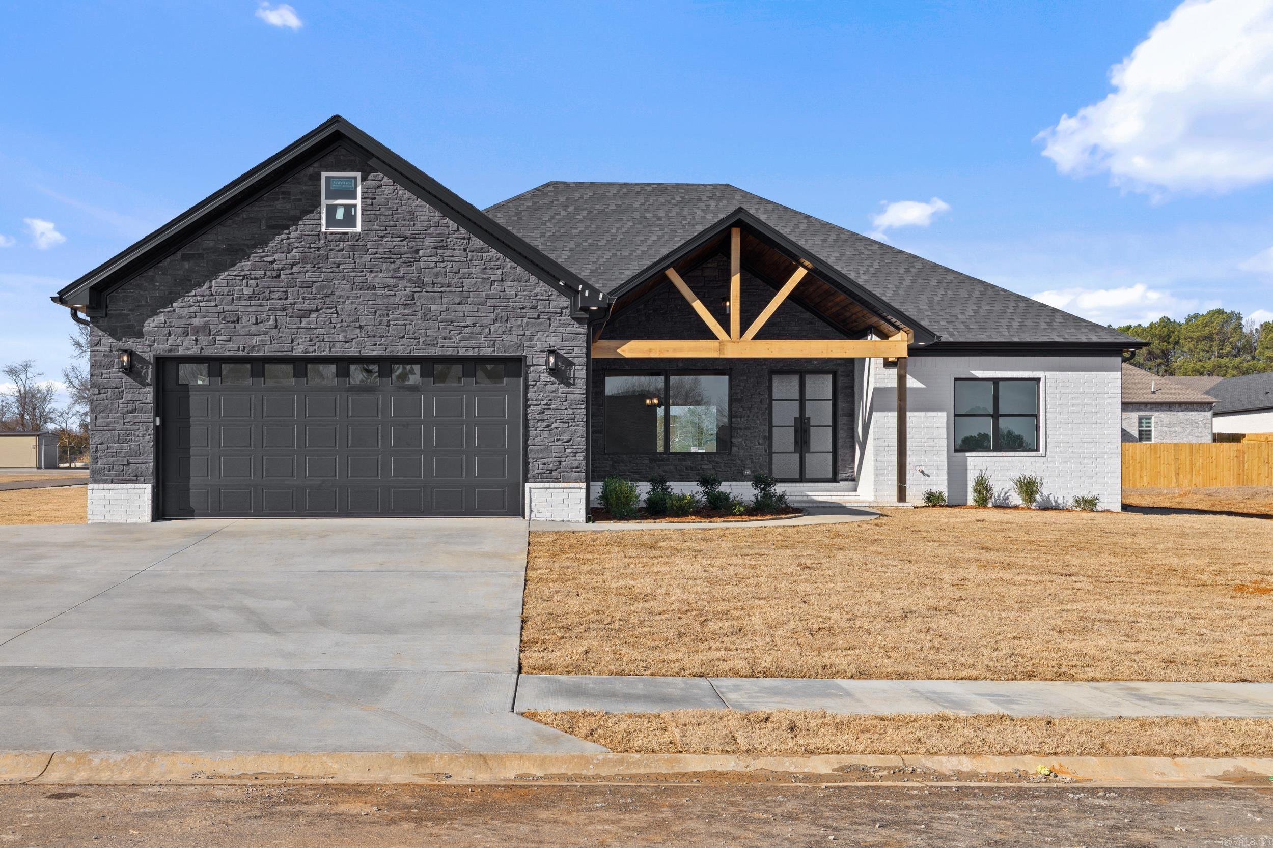 10 Brixton Cabot, AR 72023