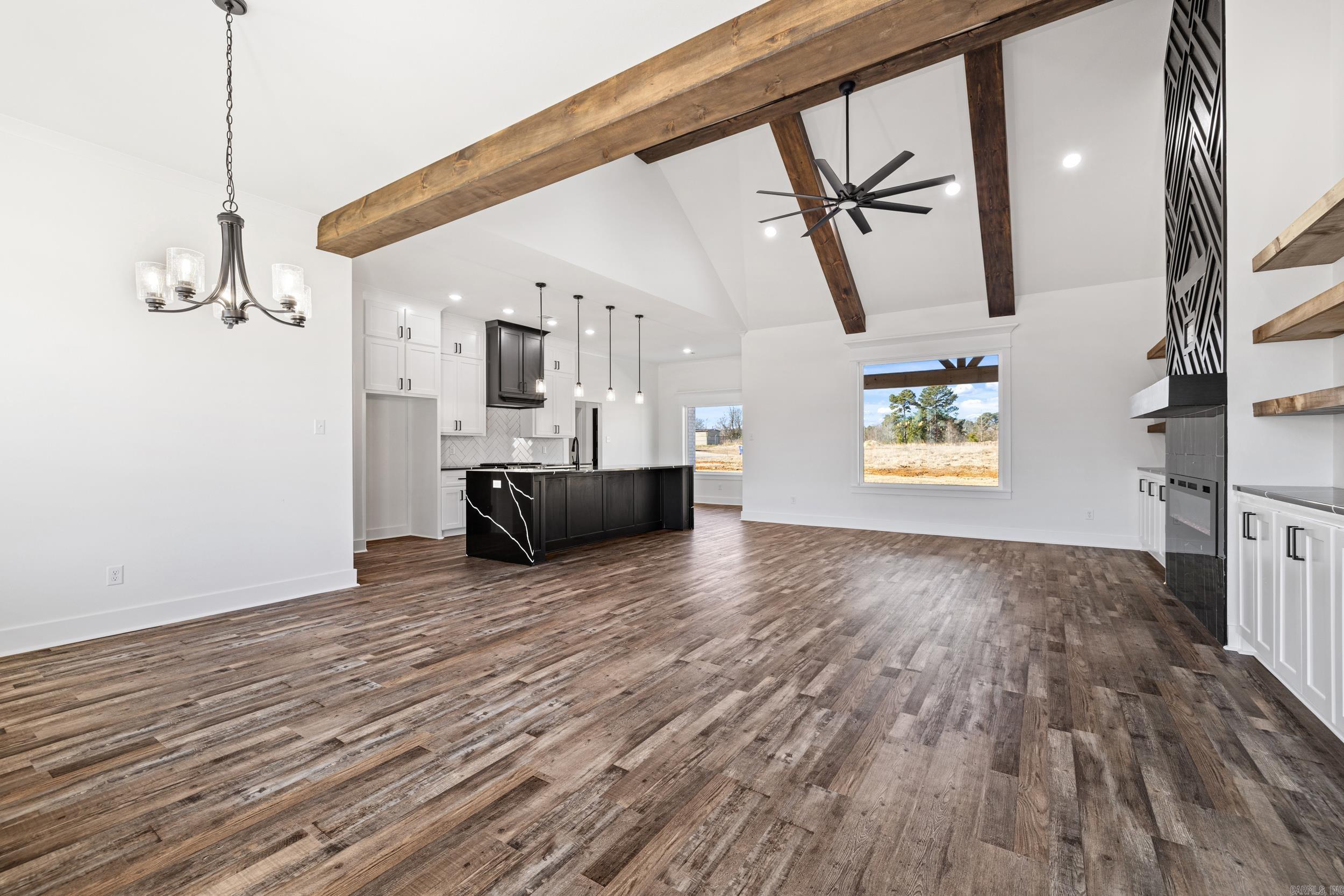 10 Brixton Cabot, AR 72023