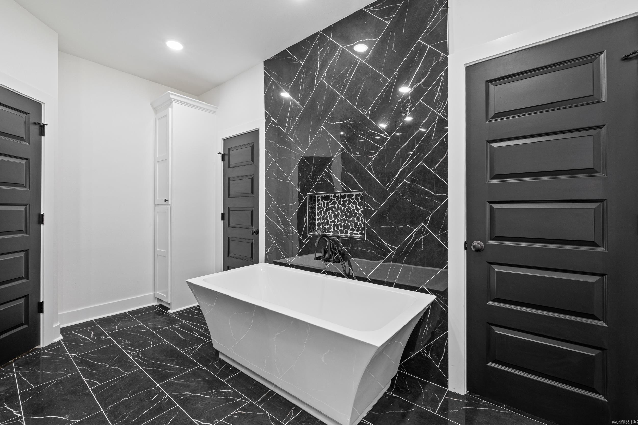 10 Brixton Cabot, AR 72023