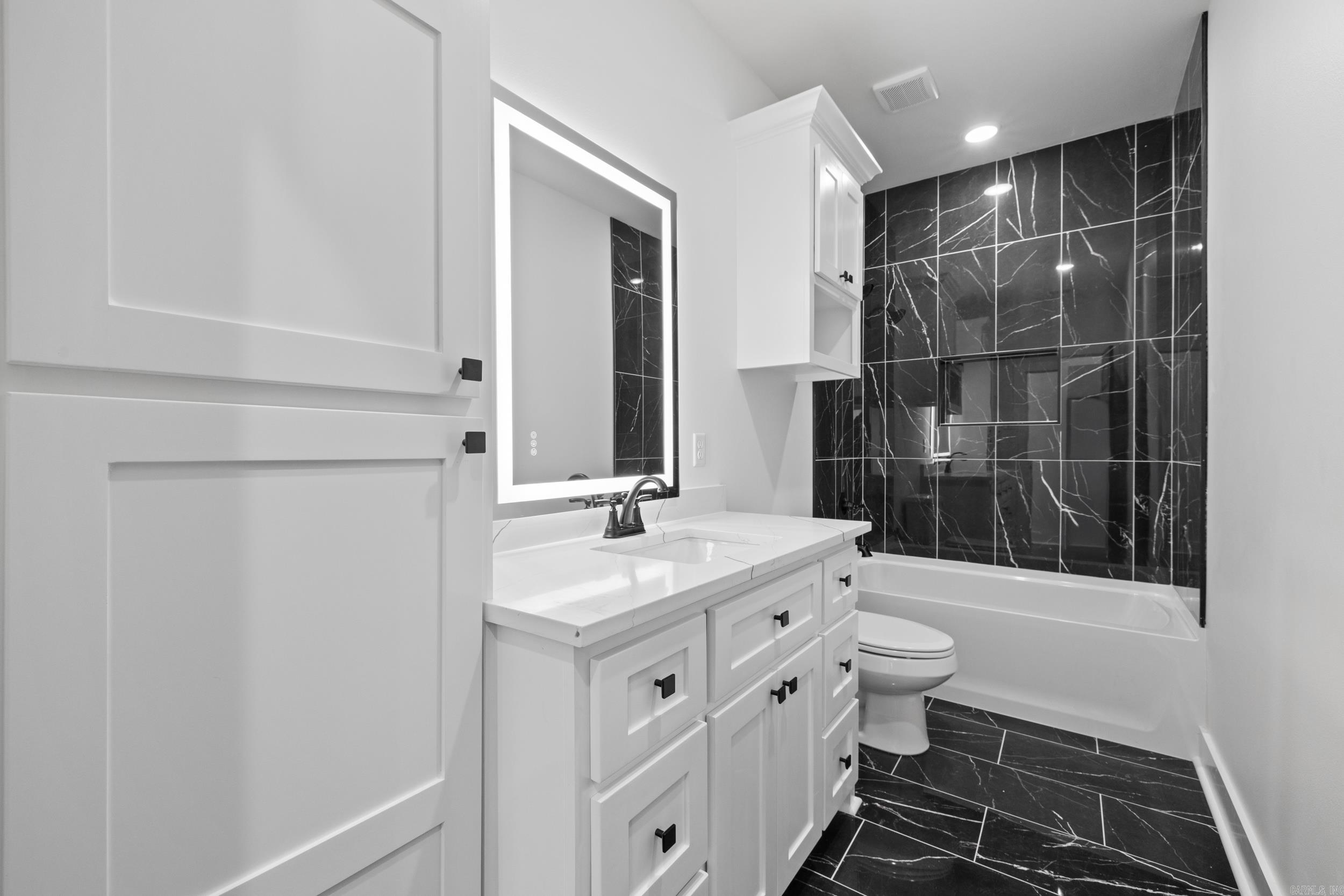 10 Brixton Cabot, AR 72023