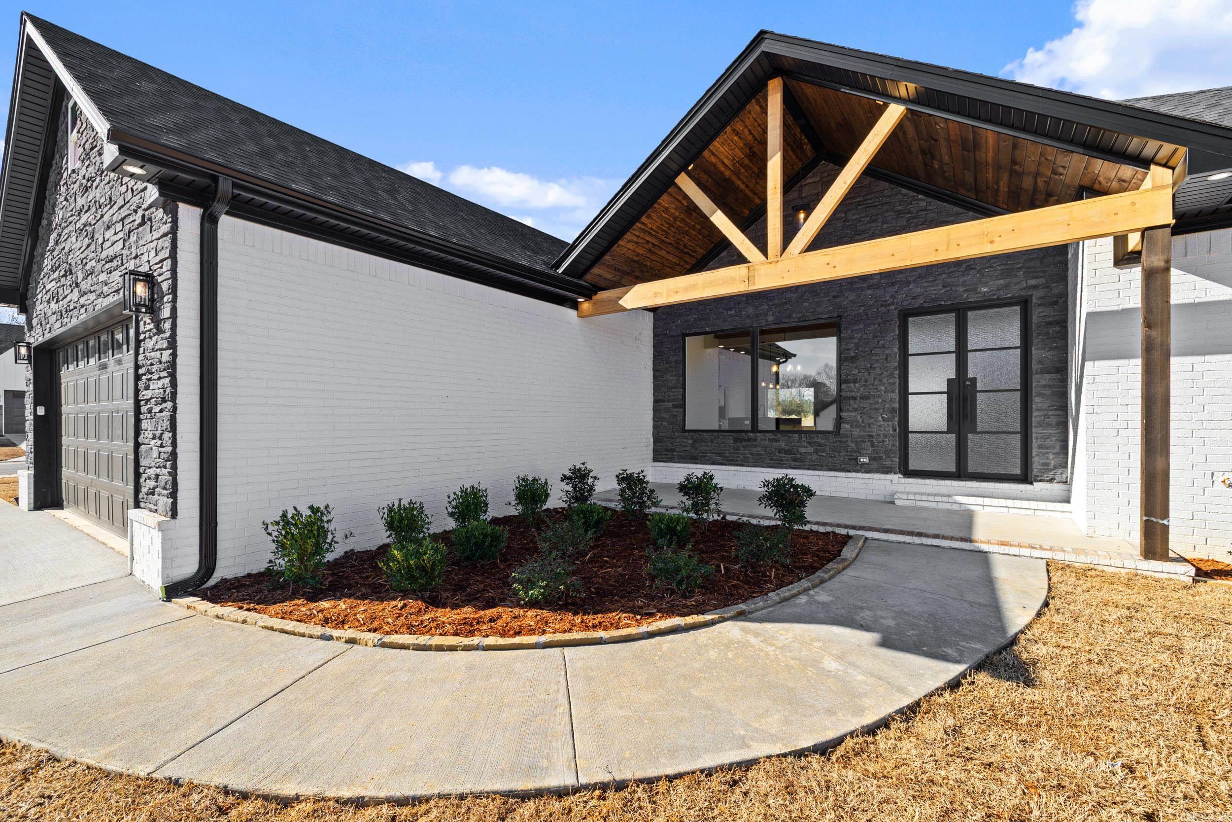 10 Brixton Cabot, AR 72023