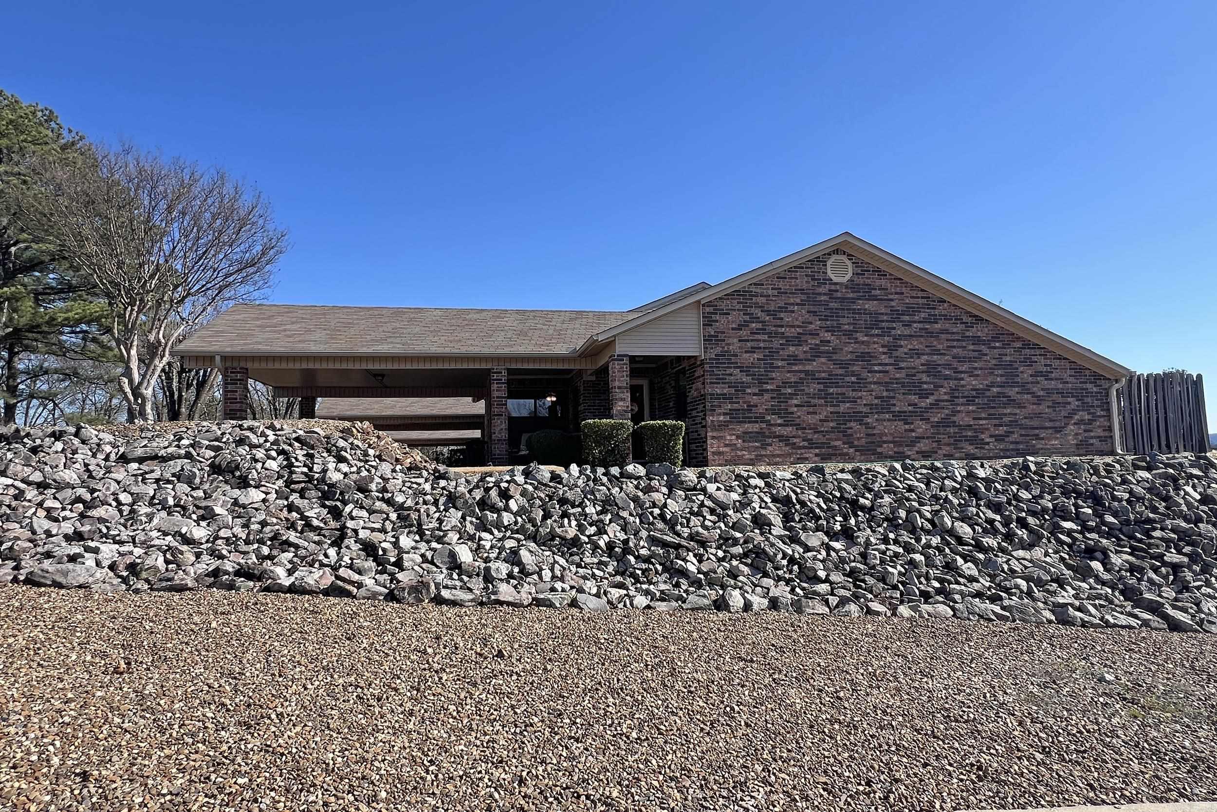 500 Pakis Hot Springs National Park, AR 71913