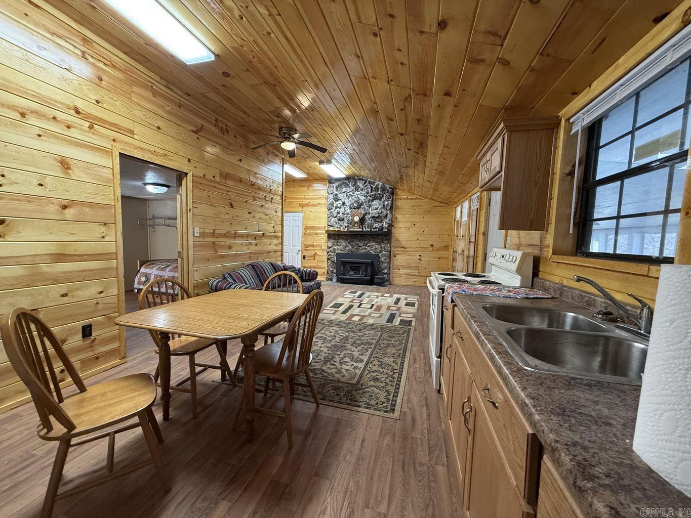 000 Private Road 278-23 Myrtle, AR 65778