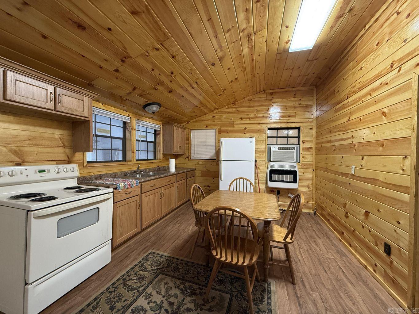 000 Private Road 278-23 Myrtle, AR 65778