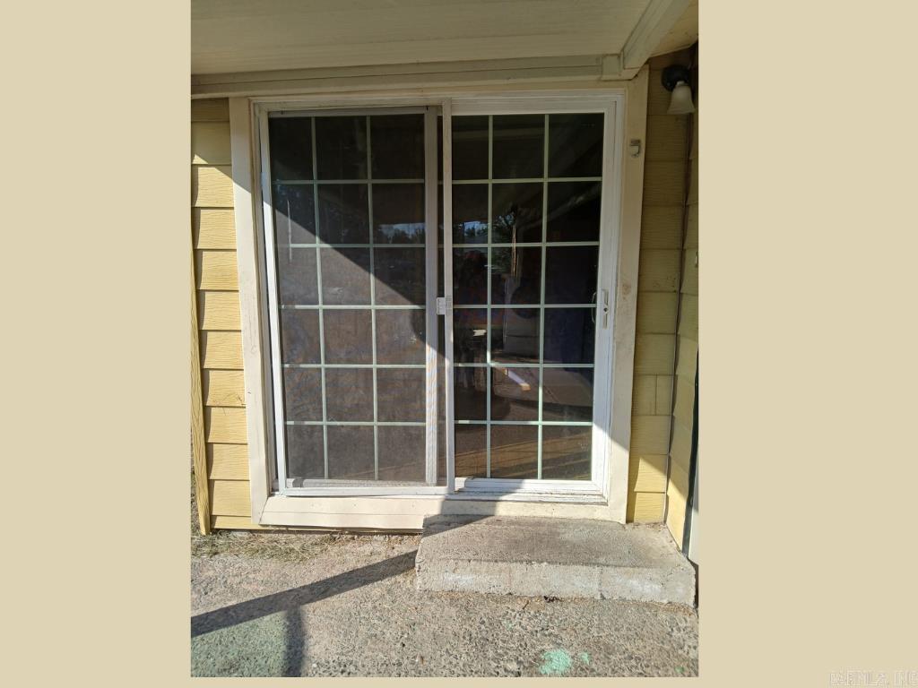 701 E 3rd  Carlisle, AR