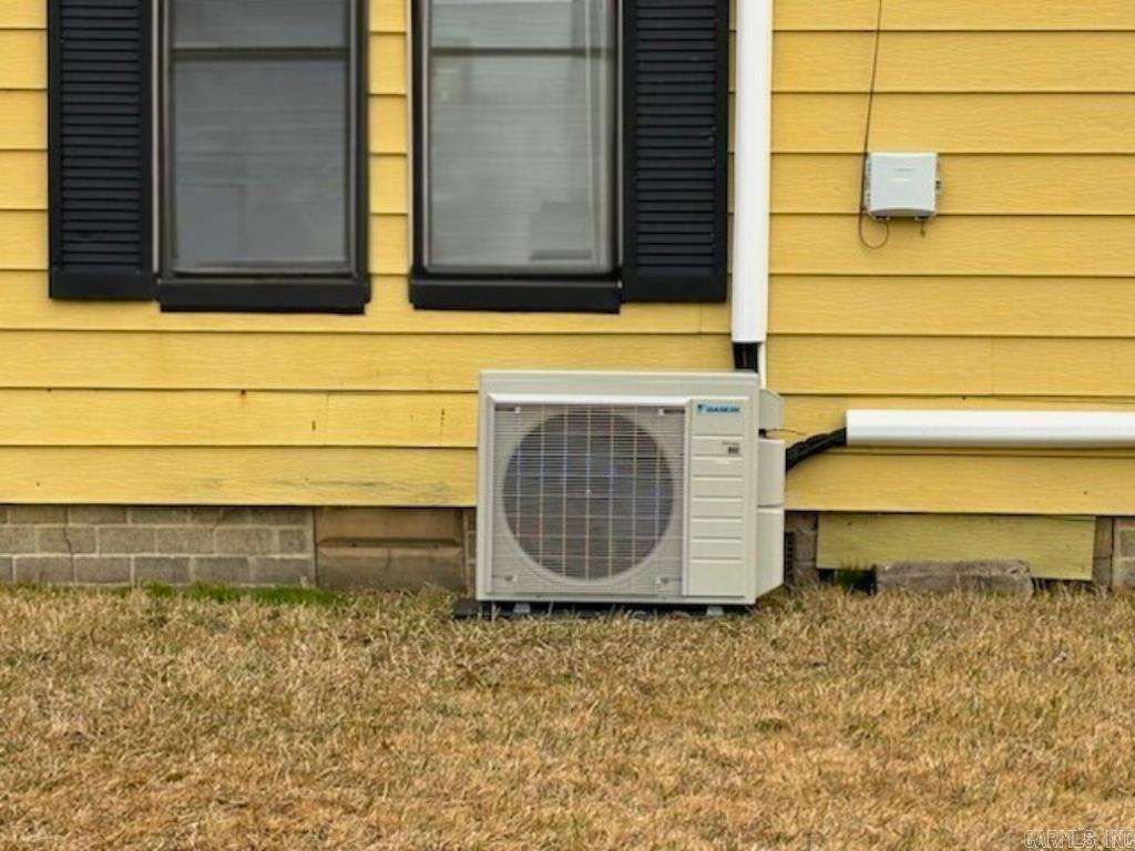 701 E 3rd  Carlisle, AR