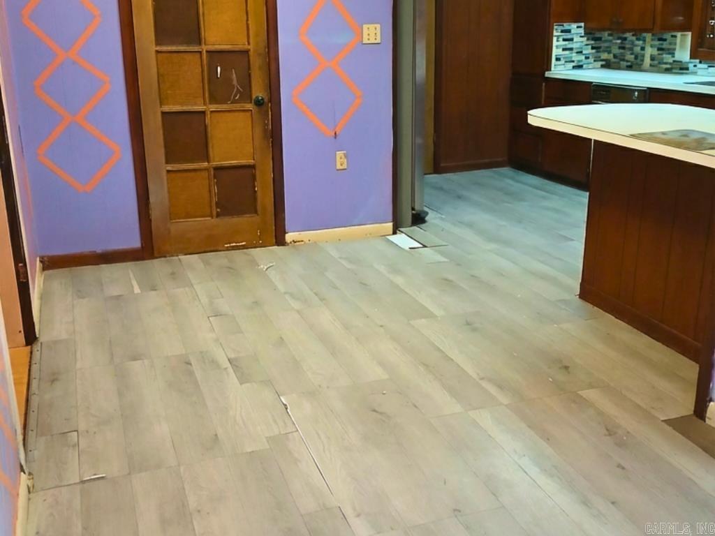 701 E 3rd  Carlisle, AR