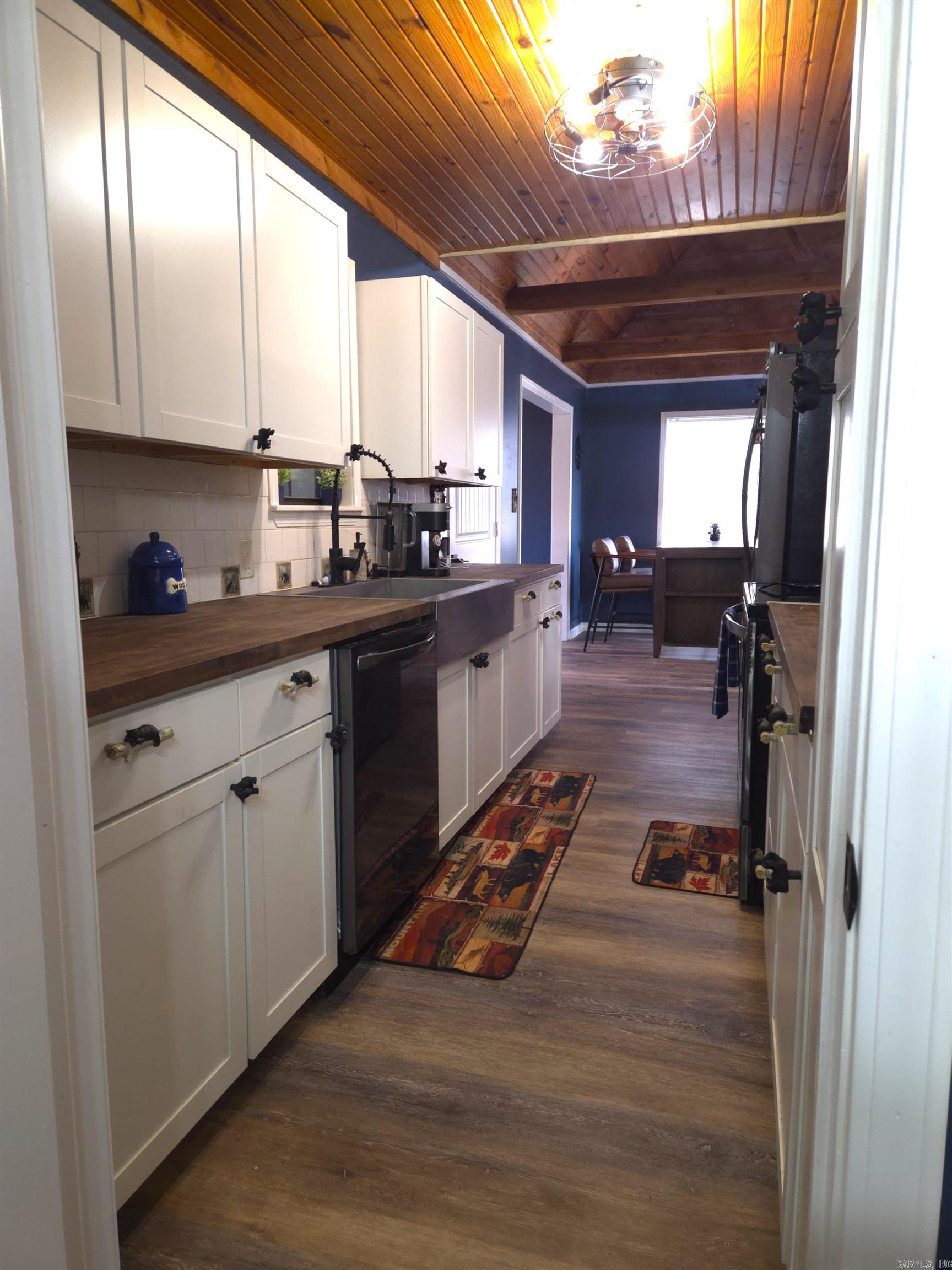 193 Shanendoah Lane  Mena, AR