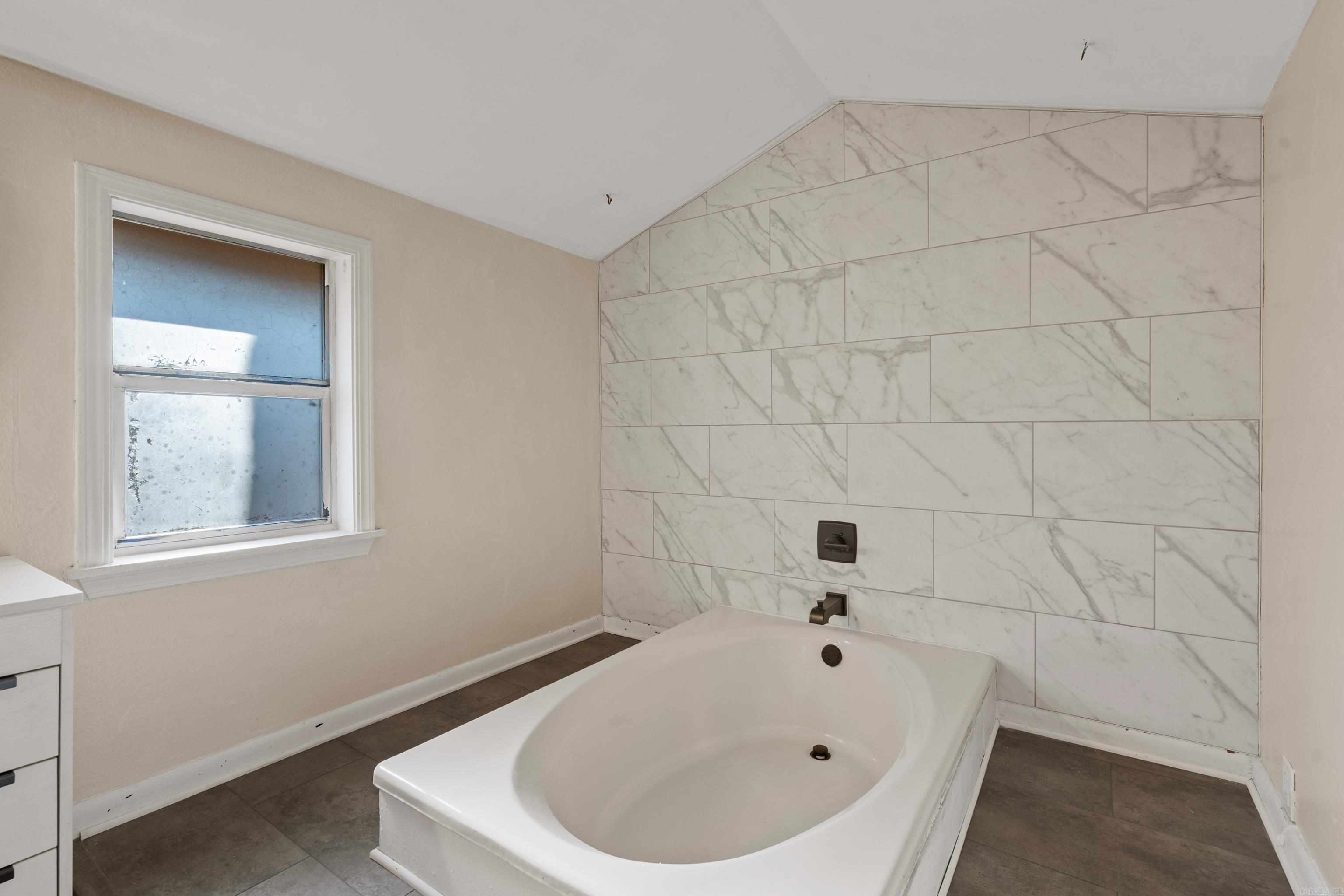 6 Pego Circle Hot Springs Village, AR 71909