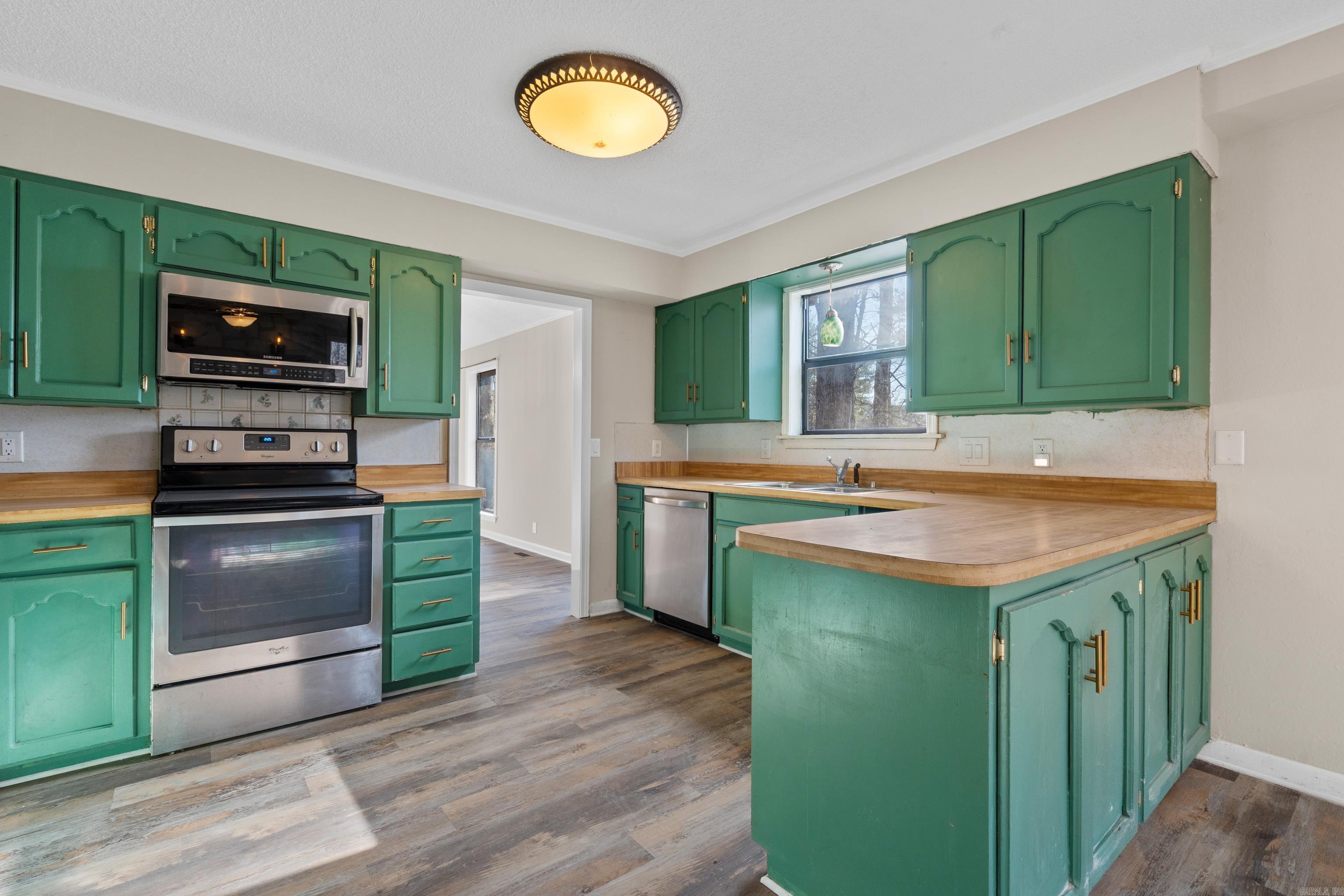 6 Pego Circle Hot Springs Village, AR 71909