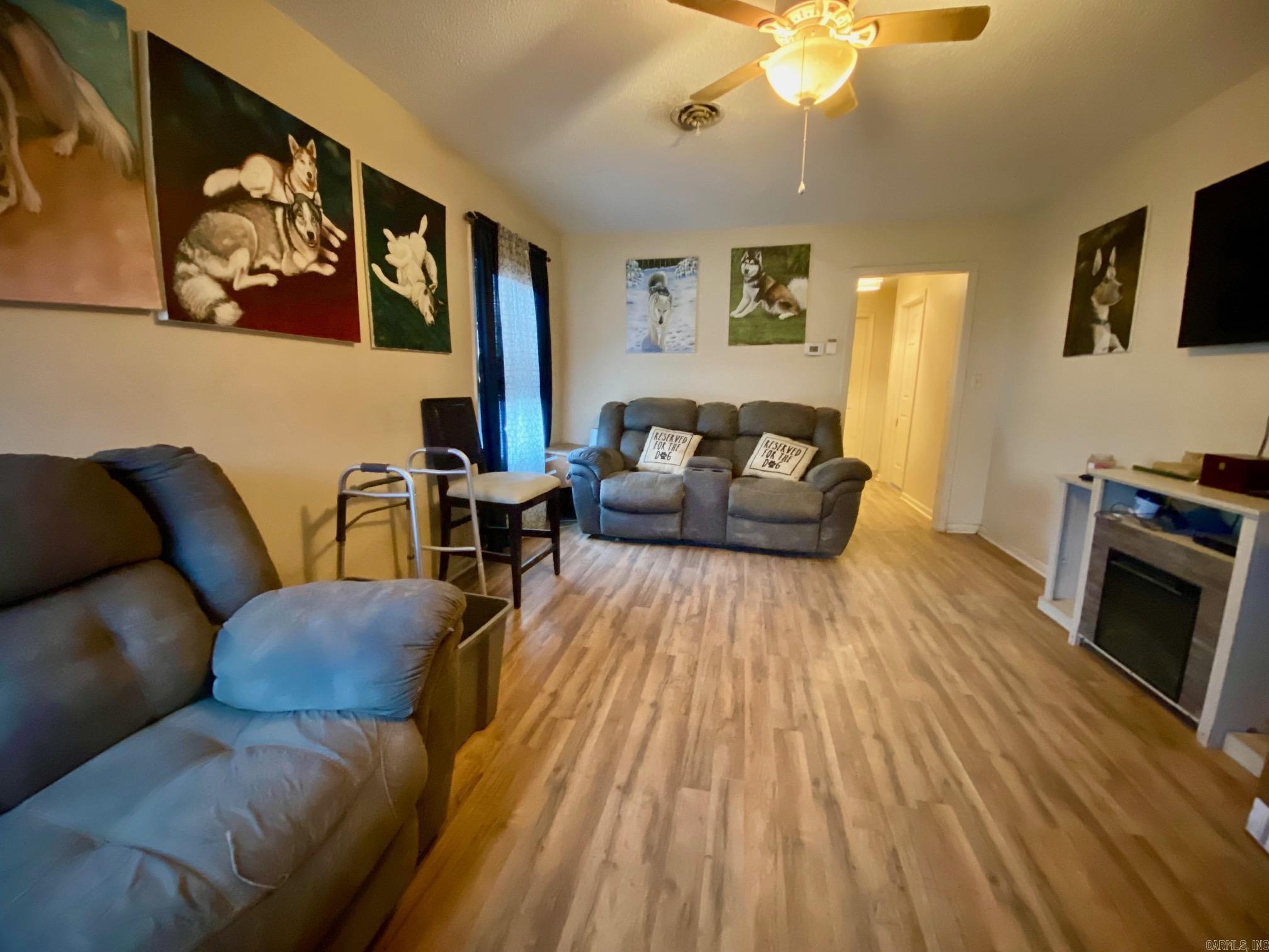 1509 W Center  Searcy, AR