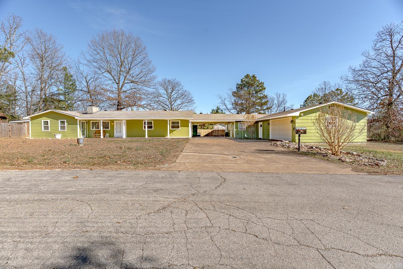 16 Gay Drive Highland, AR 72542