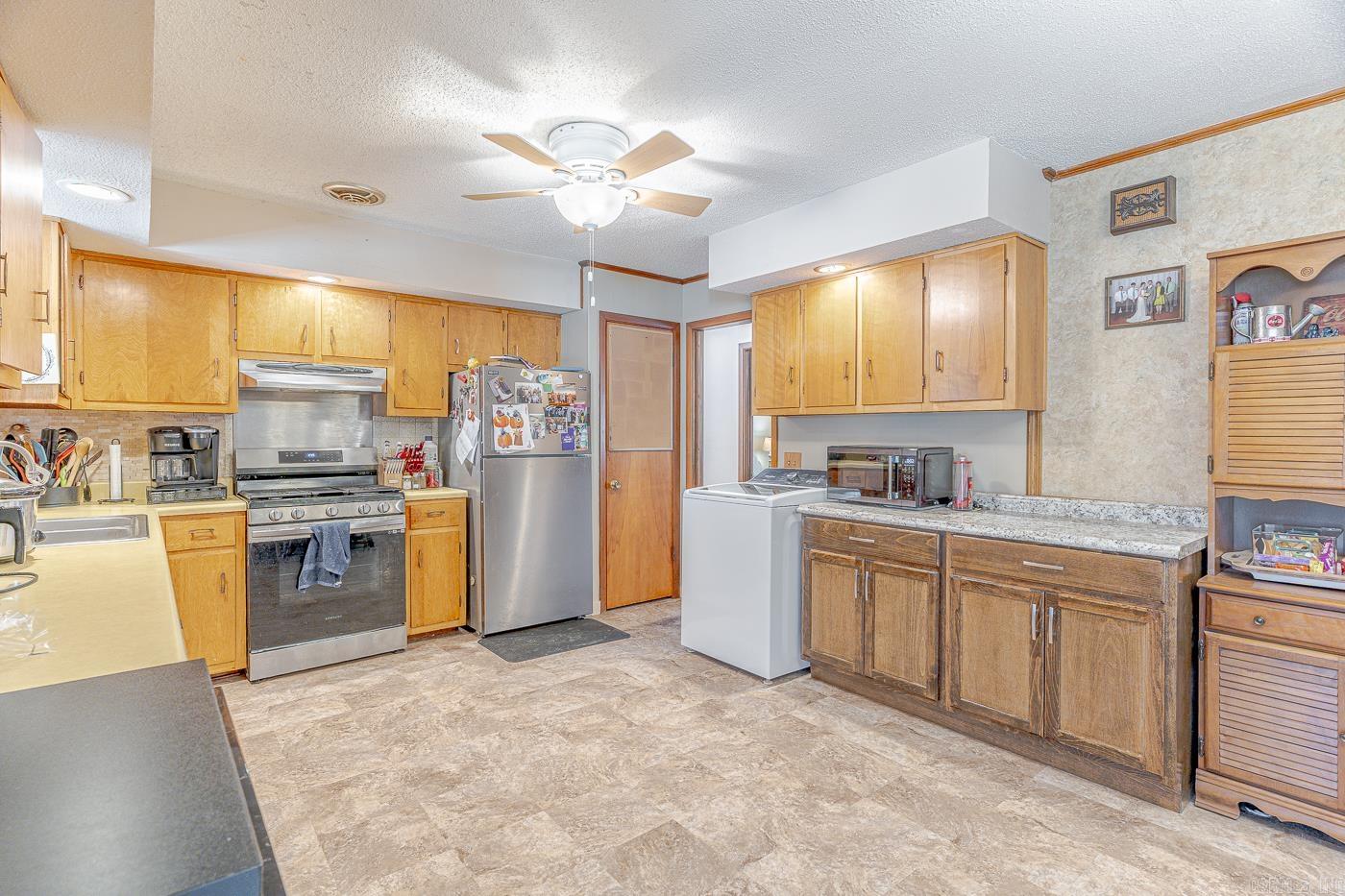 16 Gay Drive Highland, AR 72542