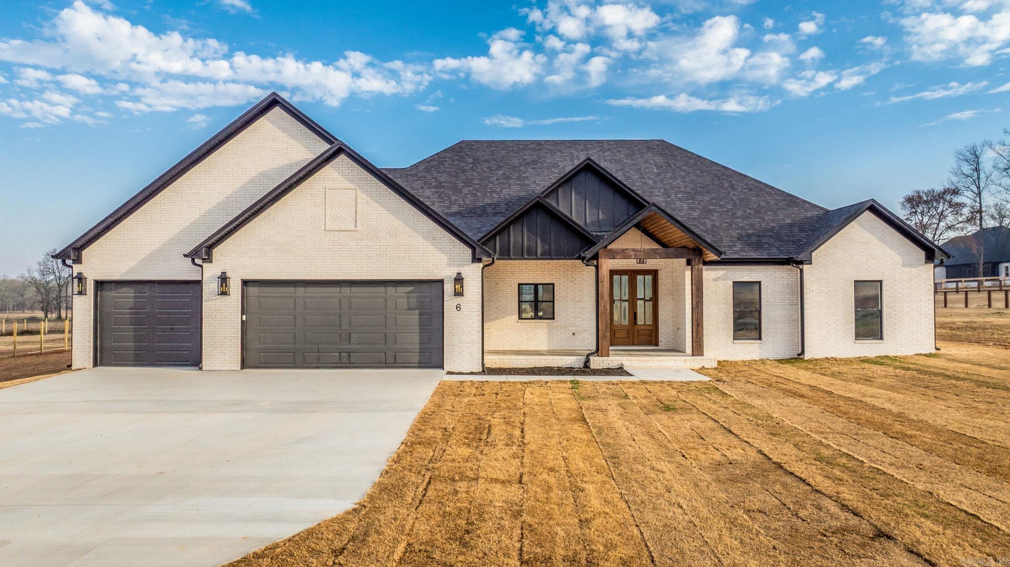 6 Republican Meadow Lane Greenbrier, AR 72058