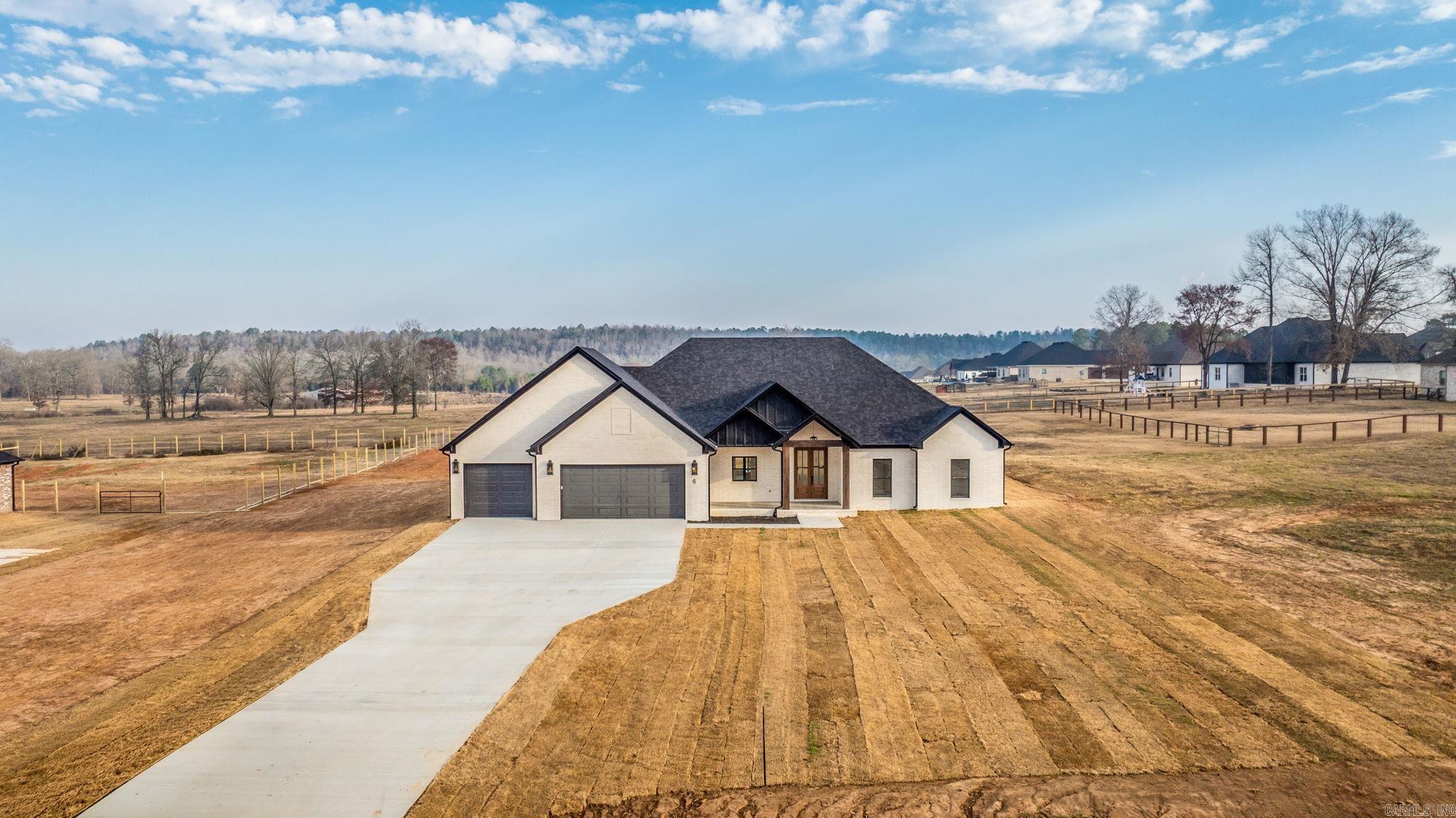6 Republican Meadow Lane Greenbrier, AR 72058