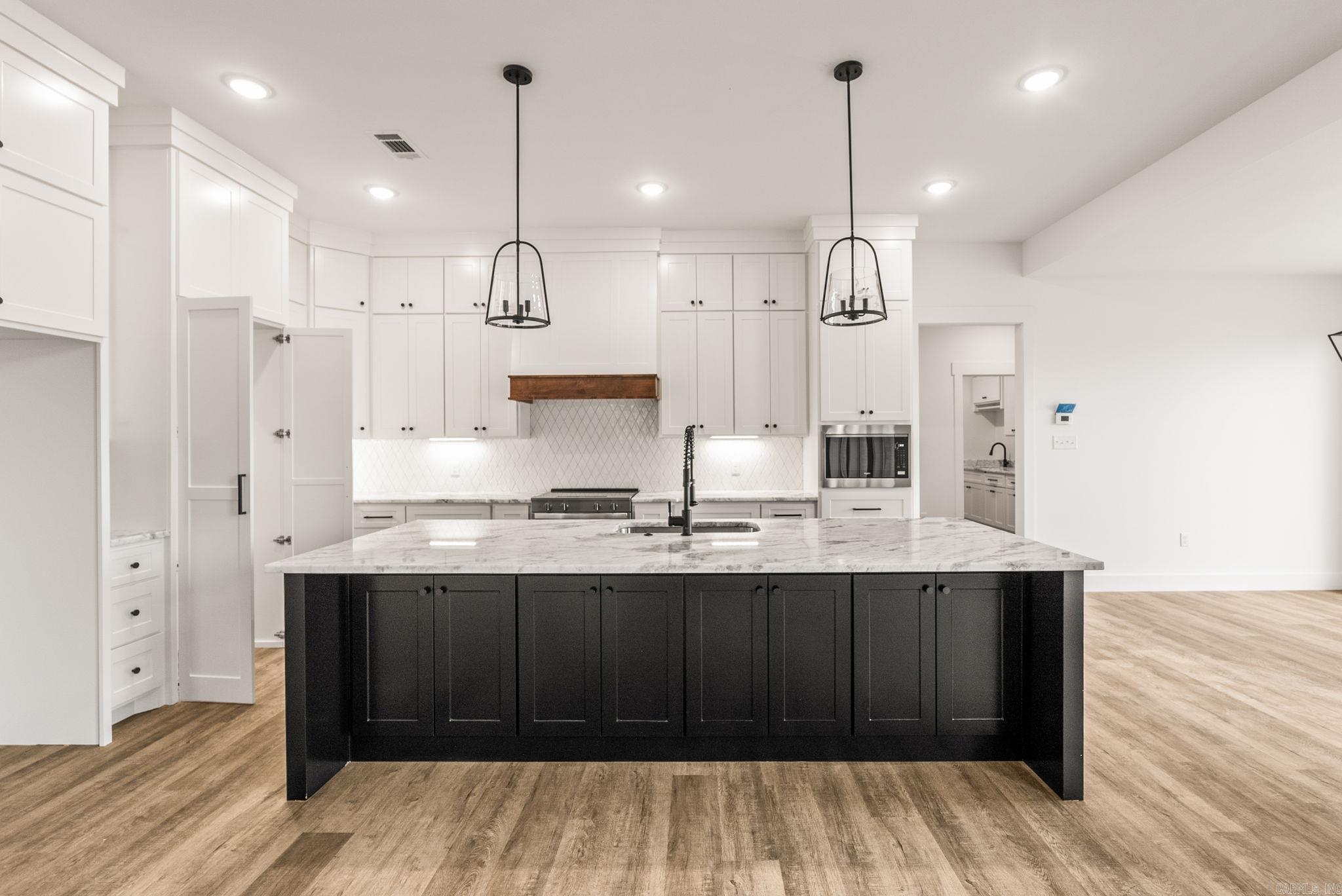 6 Republican Meadow Lane Greenbrier, AR 72058