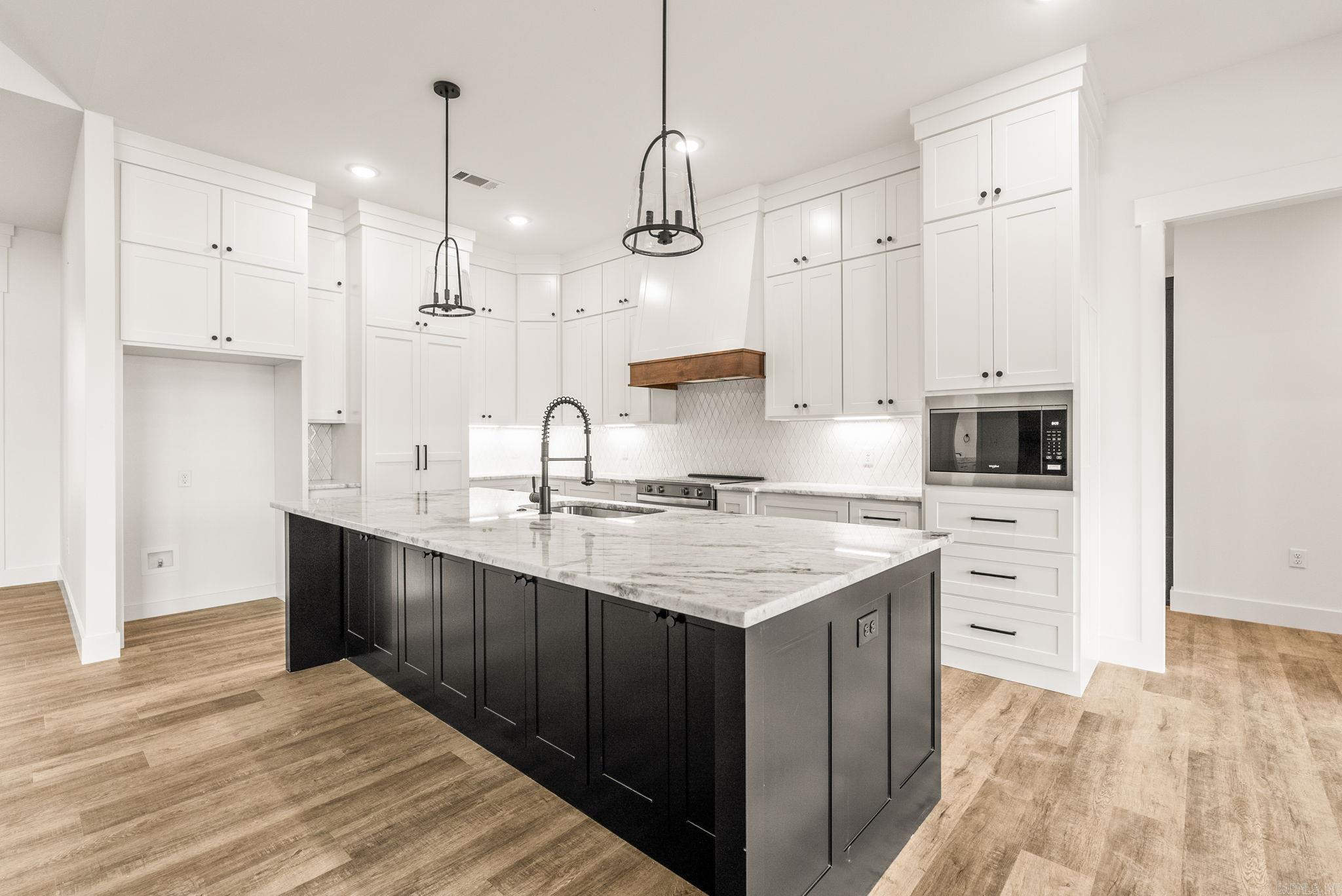 6 Republican Meadow Lane Greenbrier, AR 72058