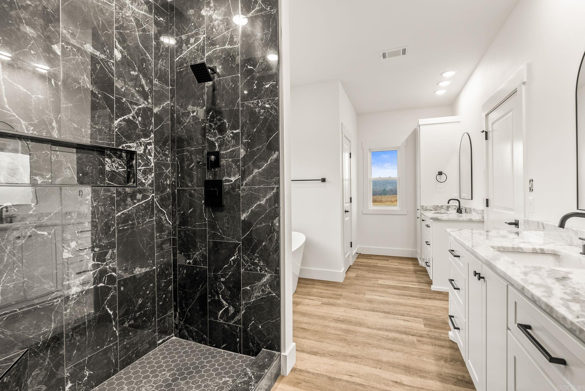 6 Republican Meadow Lane Greenbrier, AR 72058