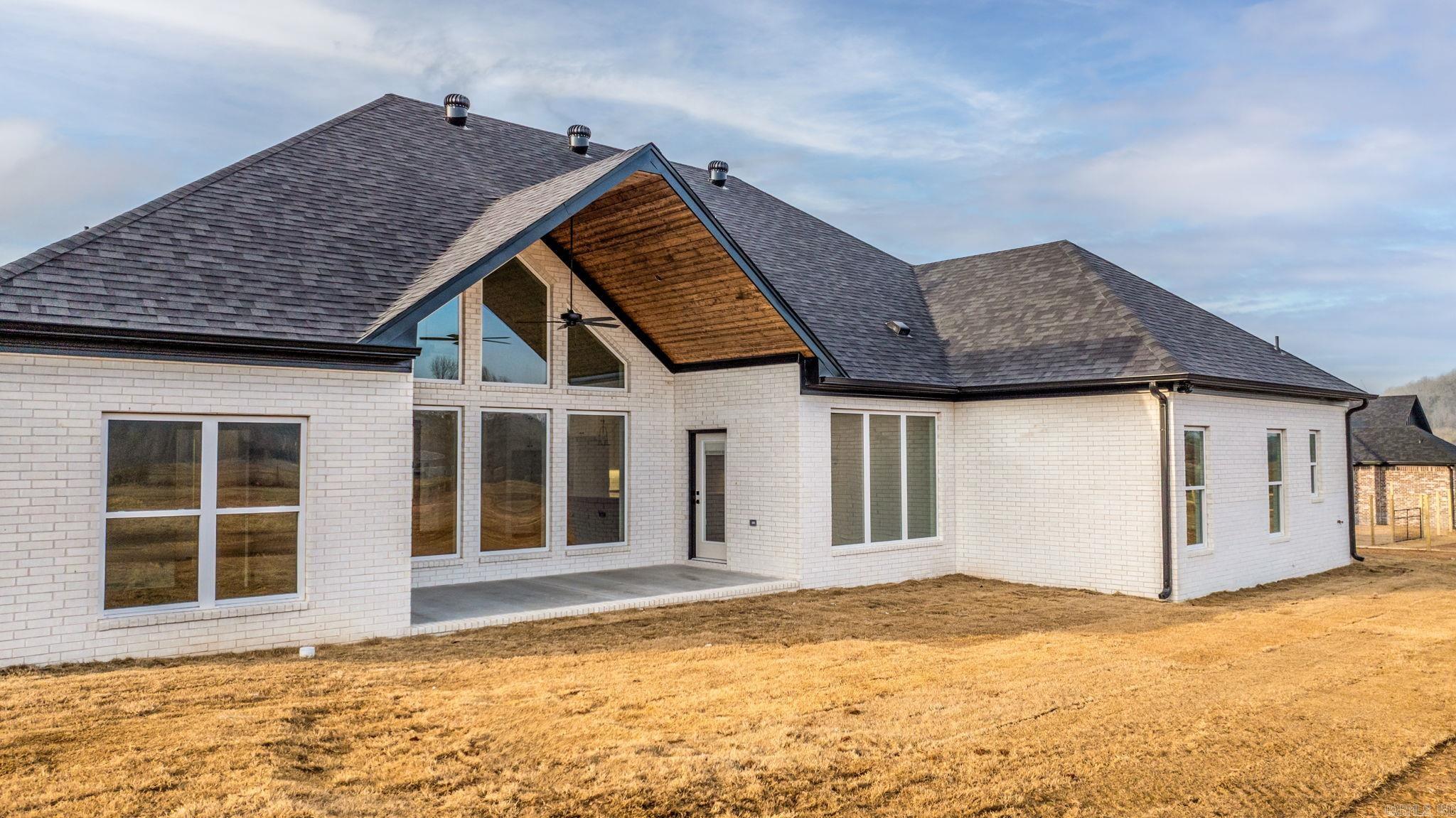 6 Republican Meadow Lane Greenbrier, AR 72058