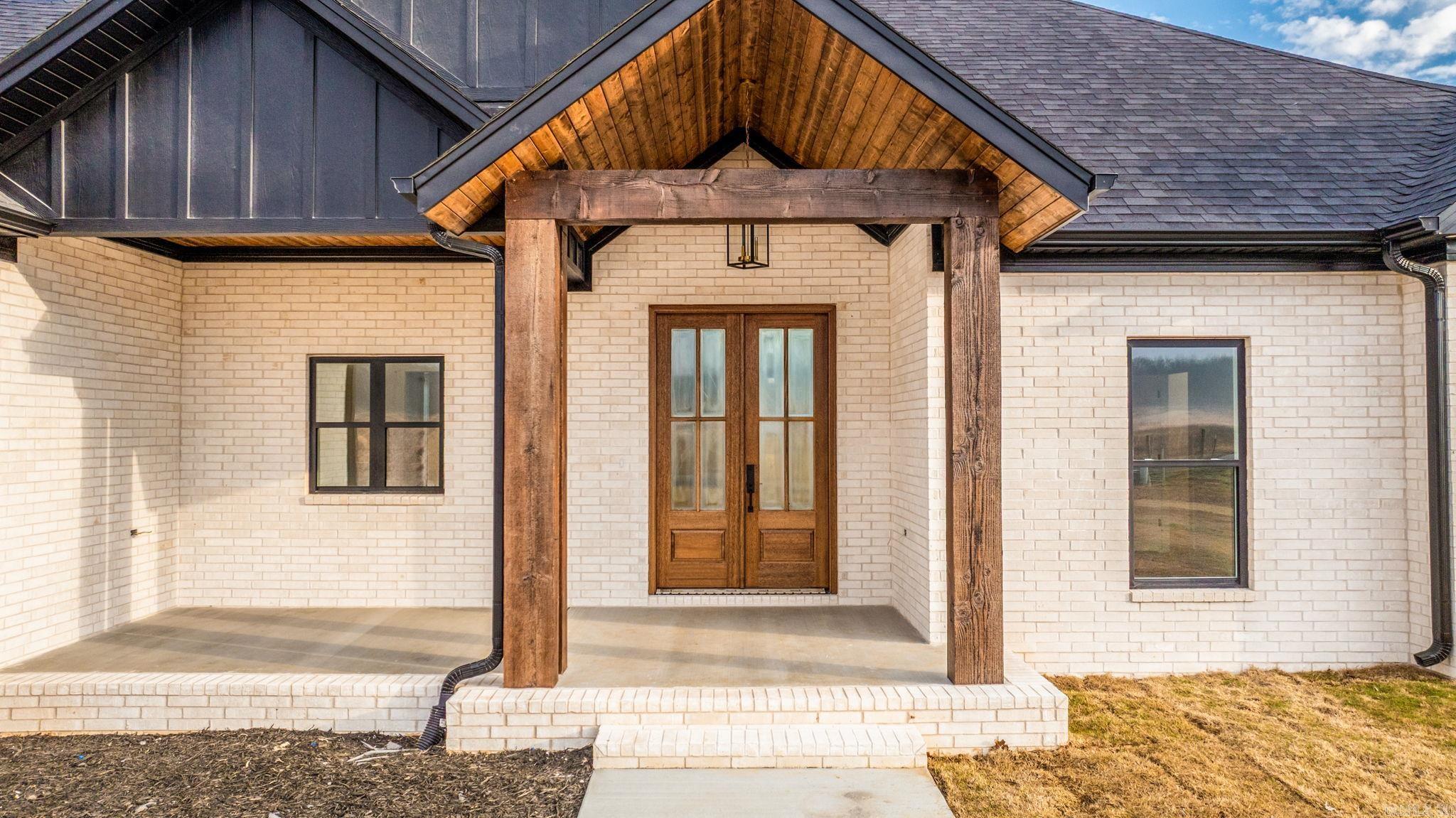 6 Republican Meadow Lane Greenbrier, AR 72058