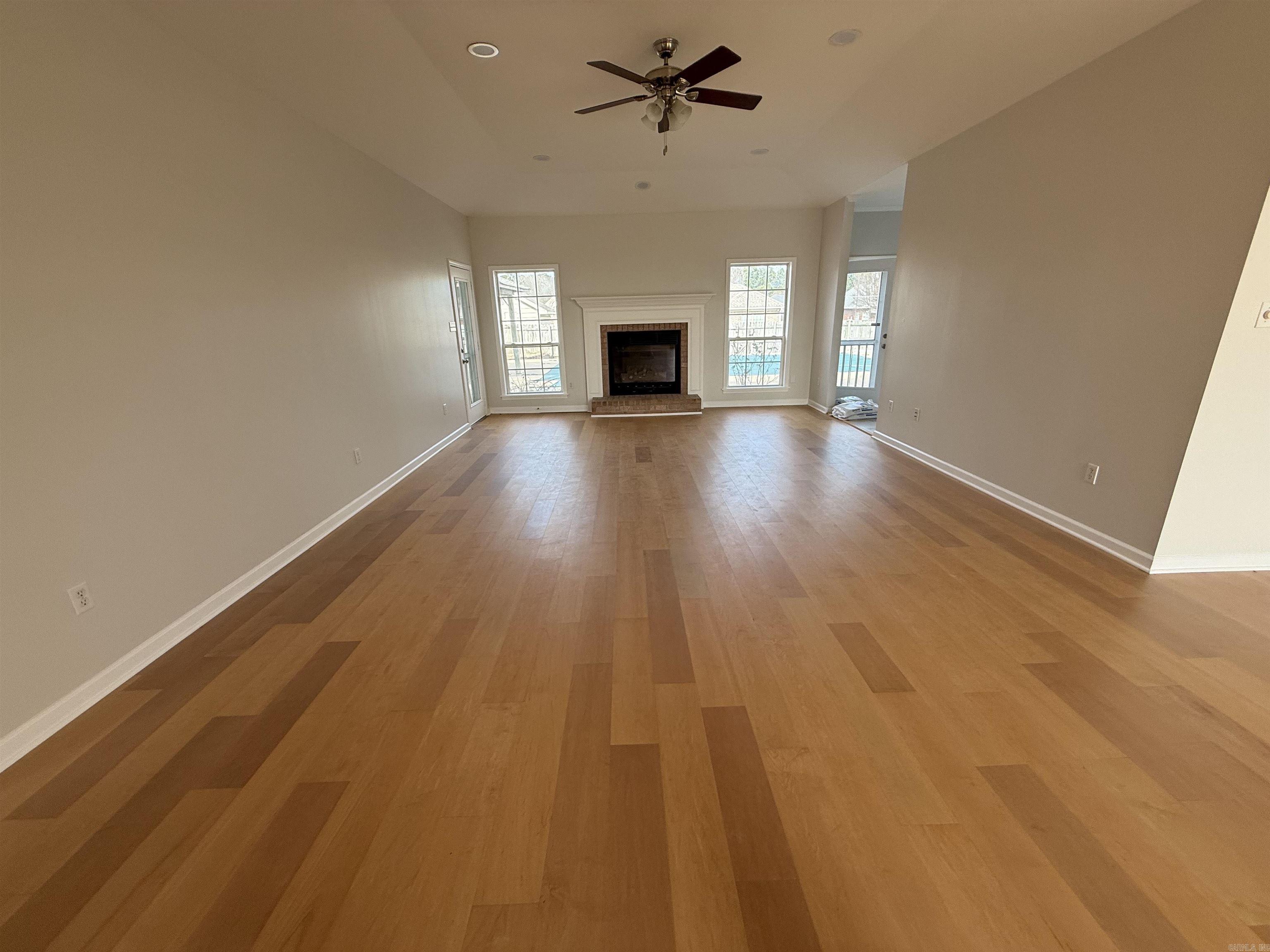 137 GRIZZLY BEAR White Hall, AR 71602